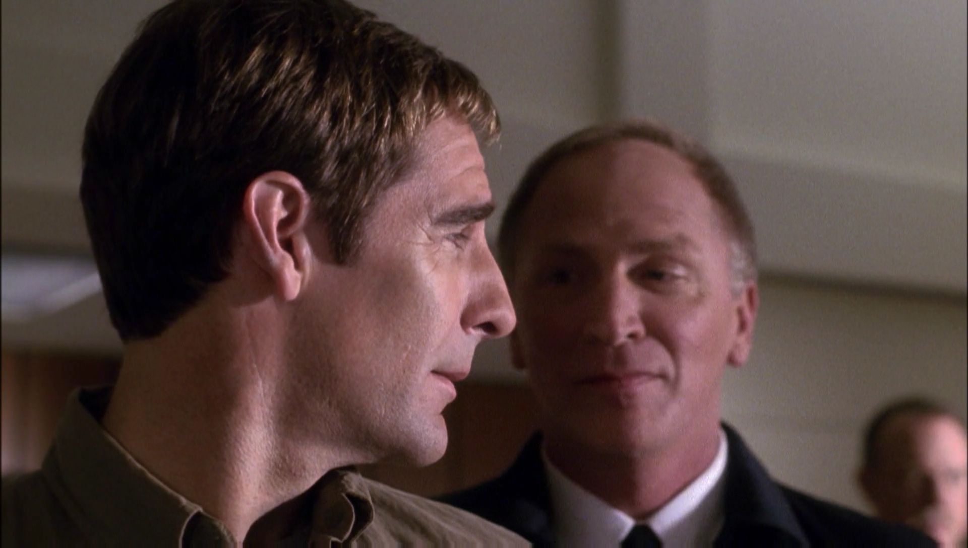 ariane179254_Enterprise_1x01-1x02_BrokenBow_0716.jpg