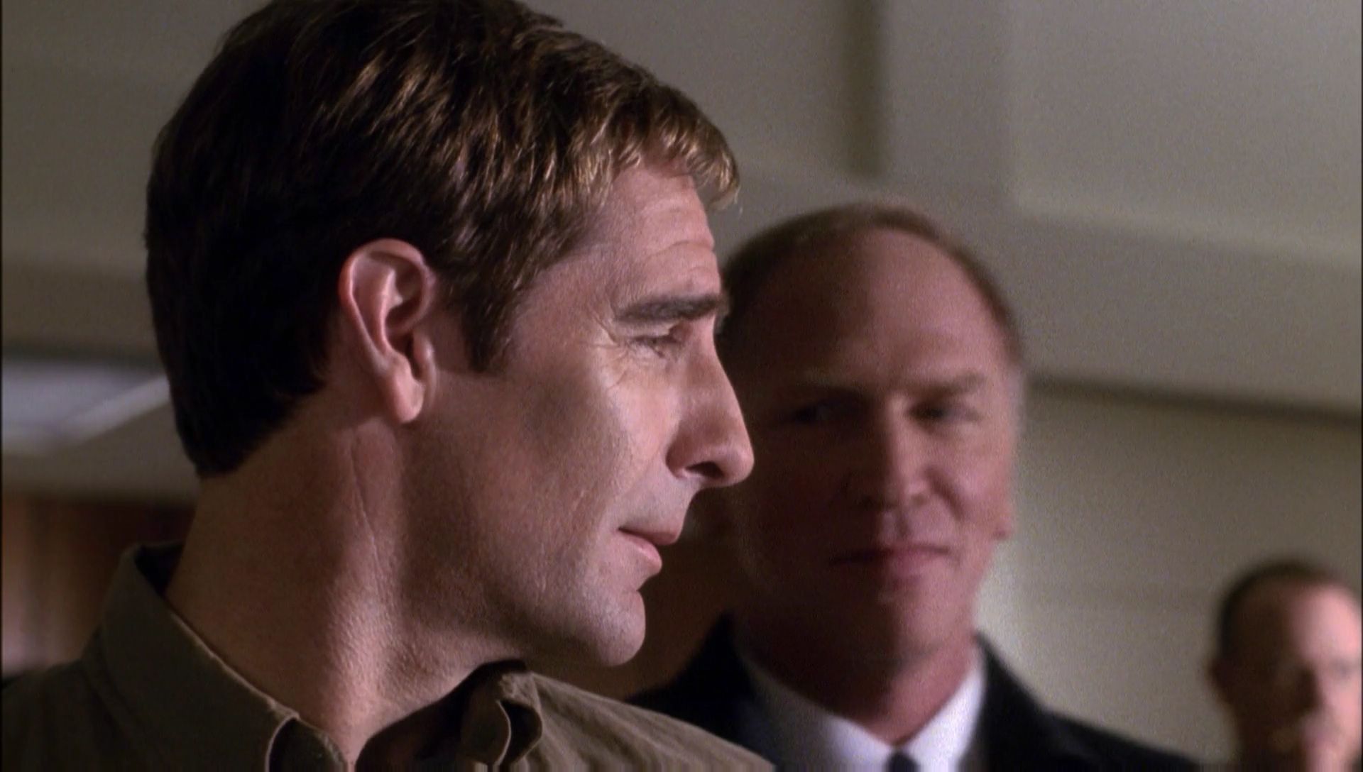 ariane179254_Enterprise_1x01-1x02_BrokenBow_0717.jpg