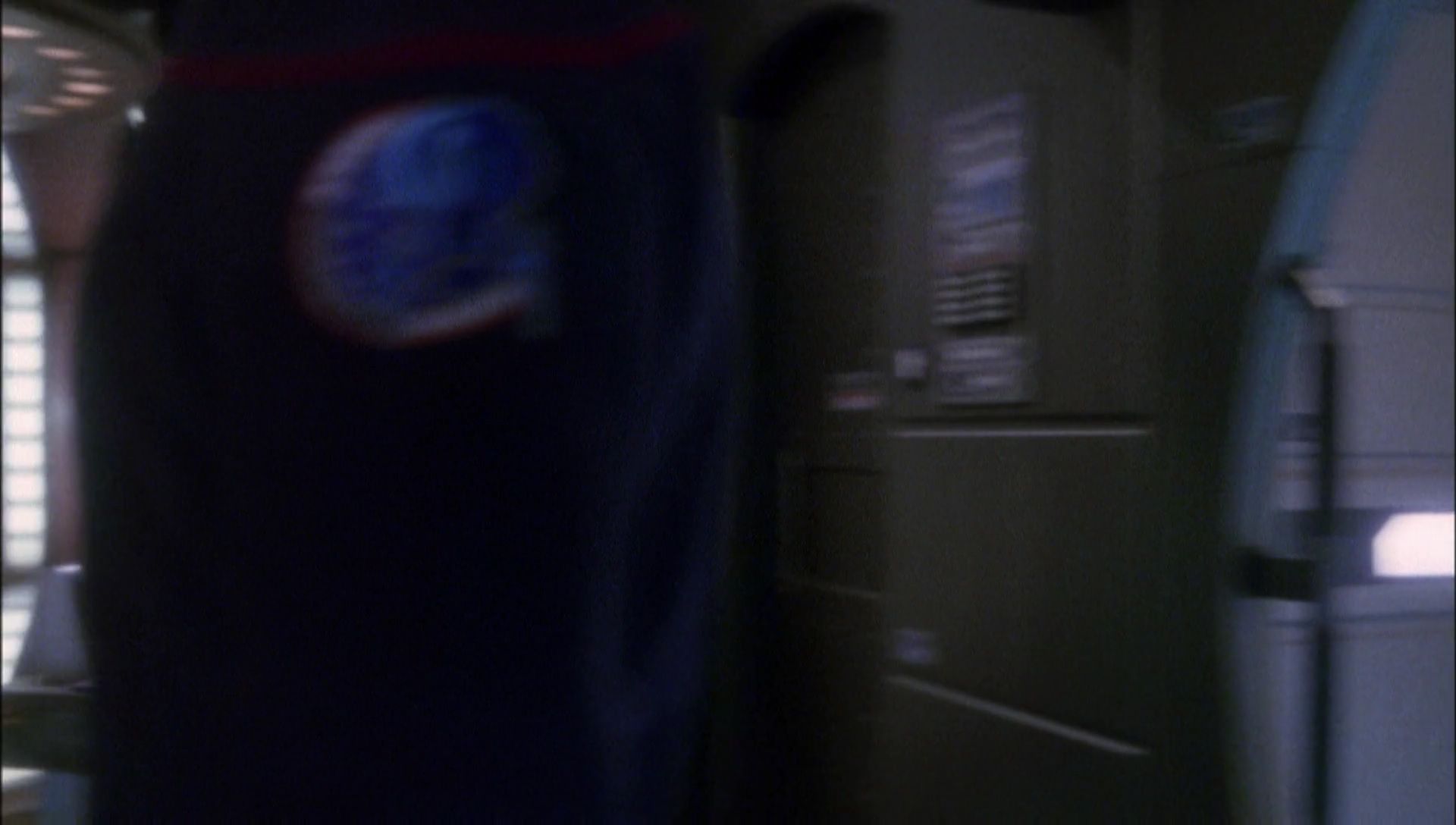 ariane179254_Enterprise_1x01-1x02_BrokenBow_0743.jpg
