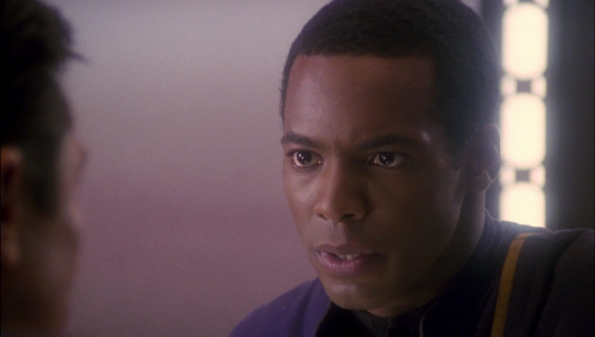 ariane179254_Enterprise_1x01-1x02_BrokenBow_0795.jpg