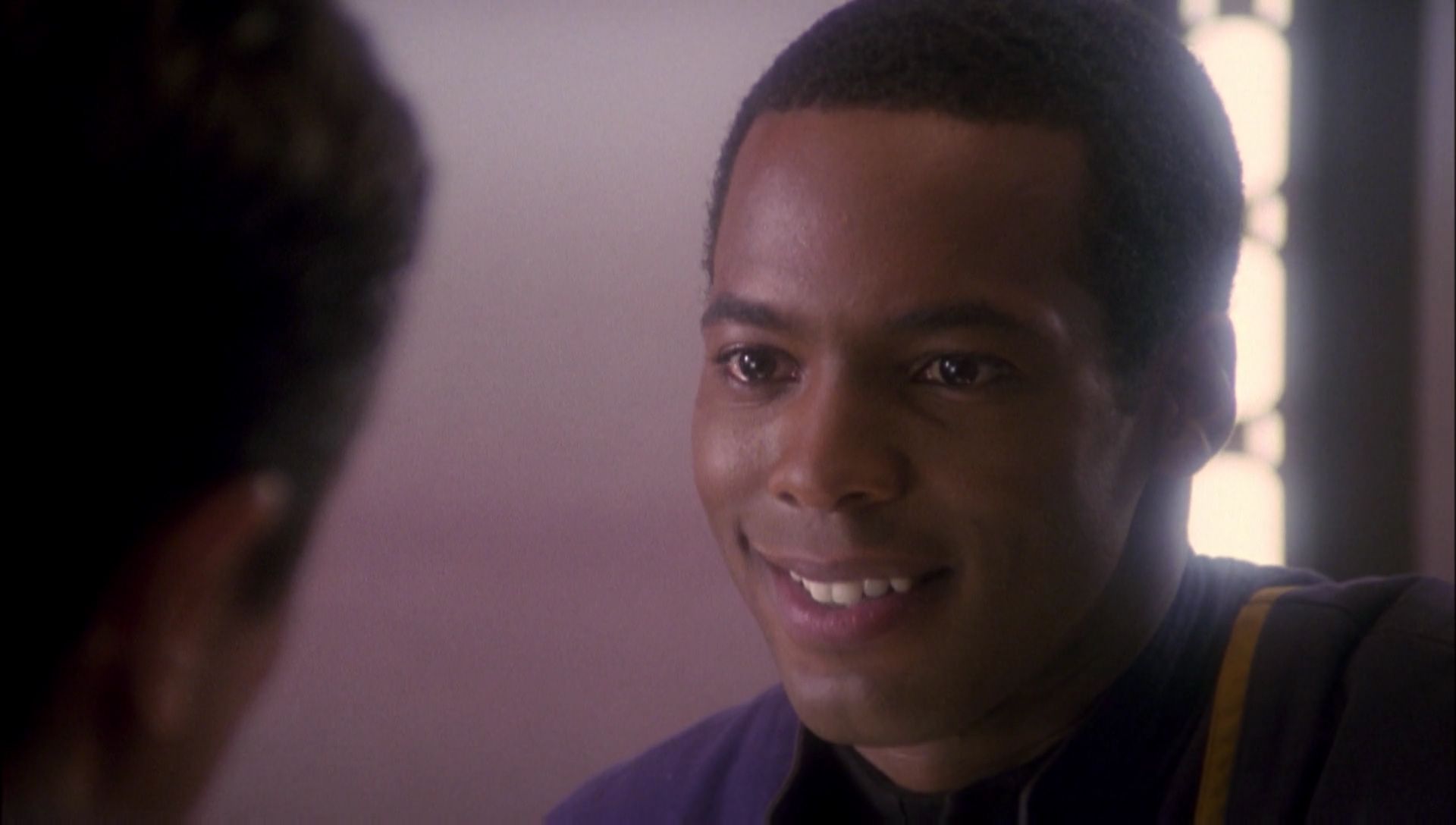 ariane179254_Enterprise_1x01-1x02_BrokenBow_0806.jpg