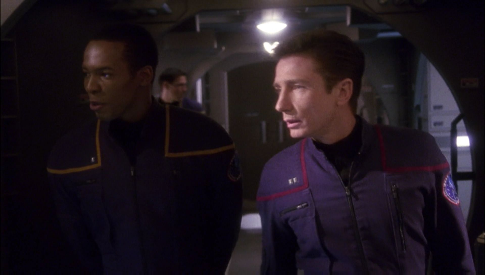 ariane179254_Enterprise_1x01-1x02_BrokenBow_0831.jpg