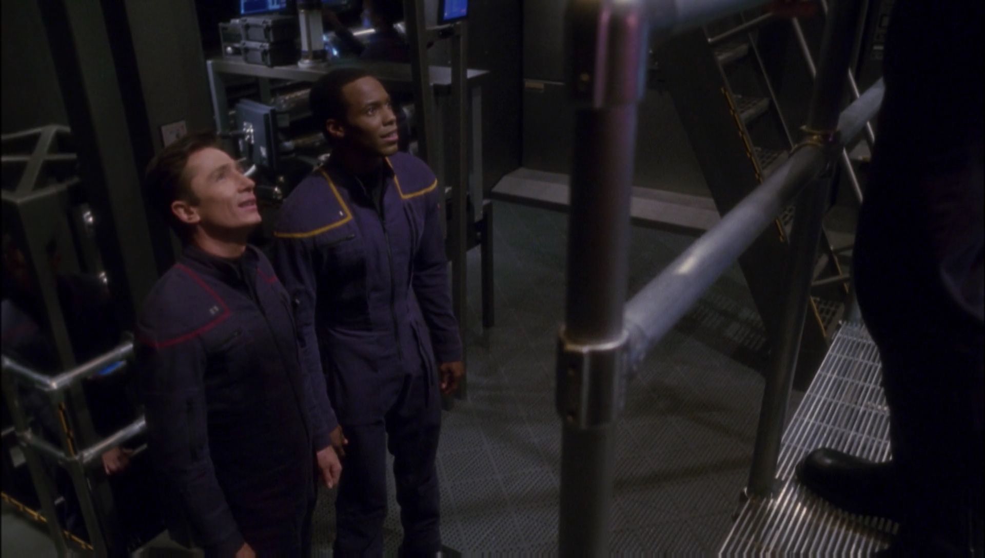 ariane179254_Enterprise_1x01-1x02_BrokenBow_0877.jpg