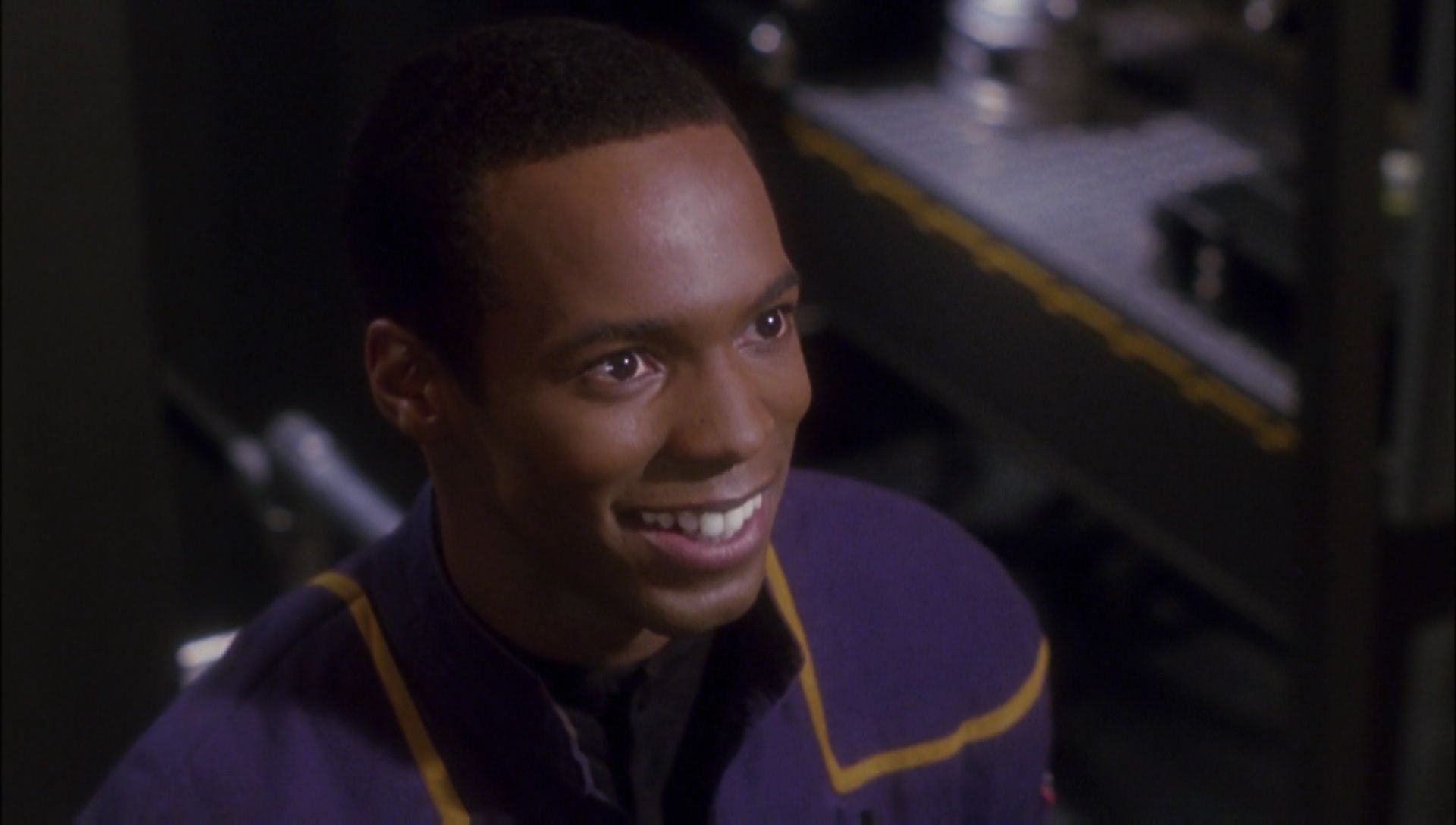 ariane179254_Enterprise_1x01-1x02_BrokenBow_0891.jpg