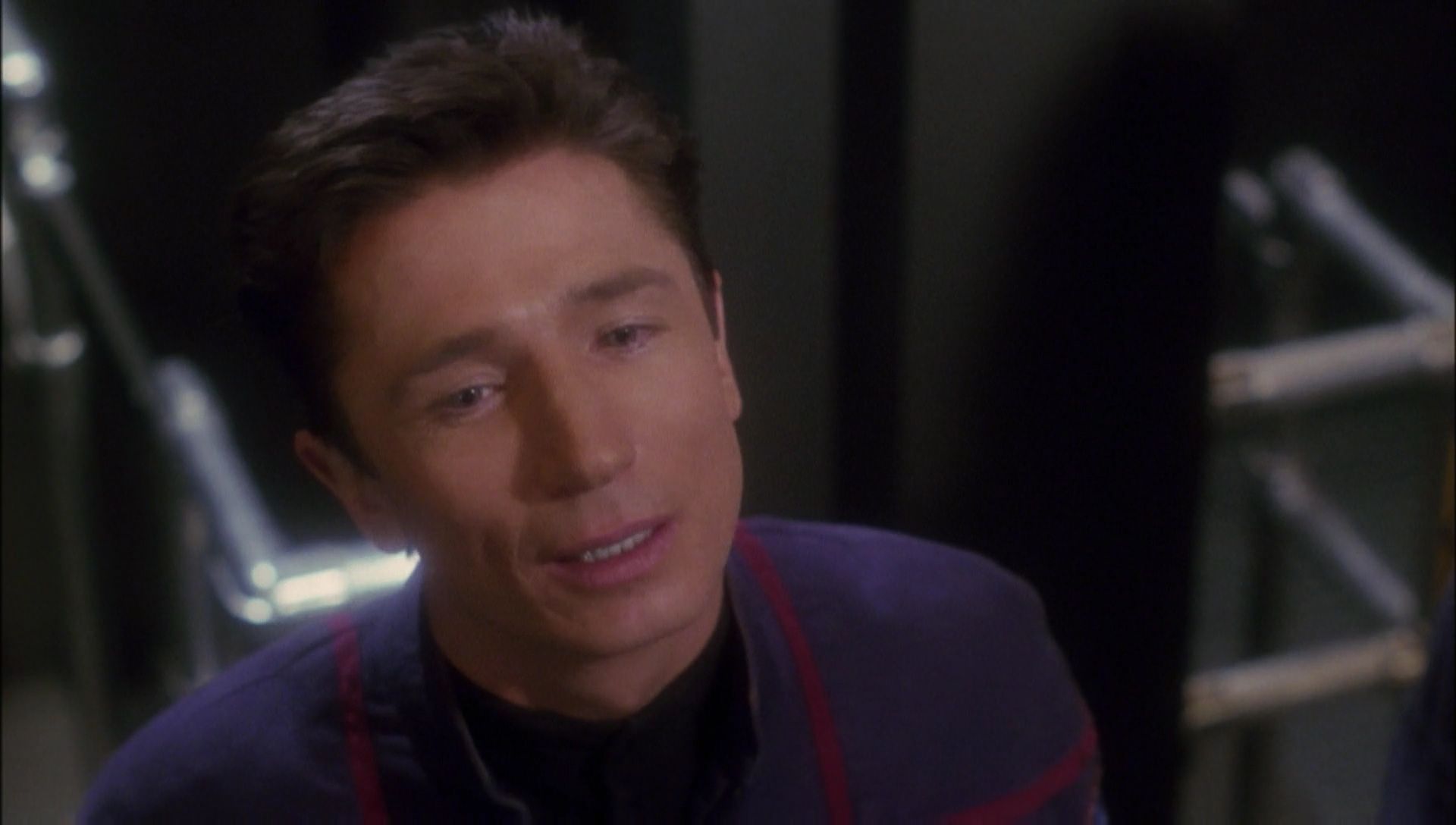 ariane179254_Enterprise_1x01-1x02_BrokenBow_0902.jpg