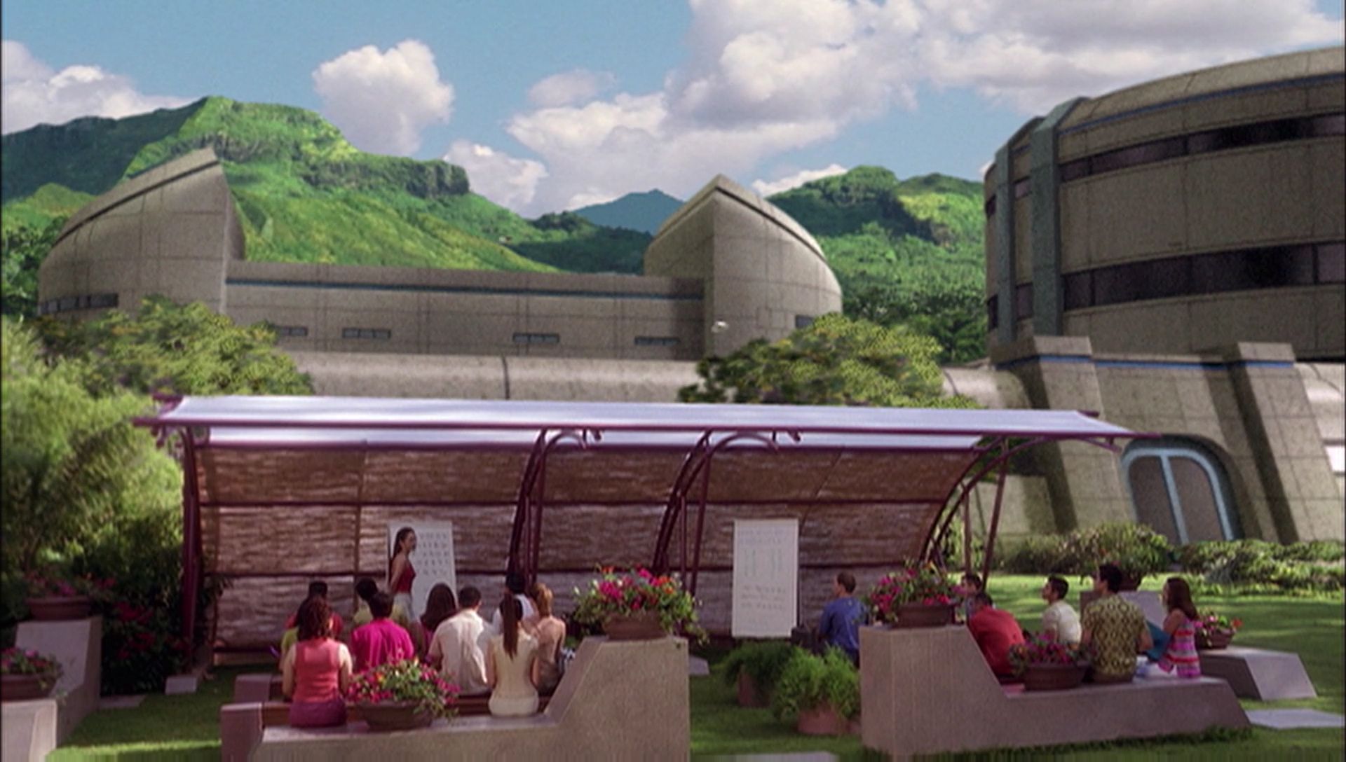 ariane179254_Enterprise_1x01-1x02_BrokenBow_0915.jpg