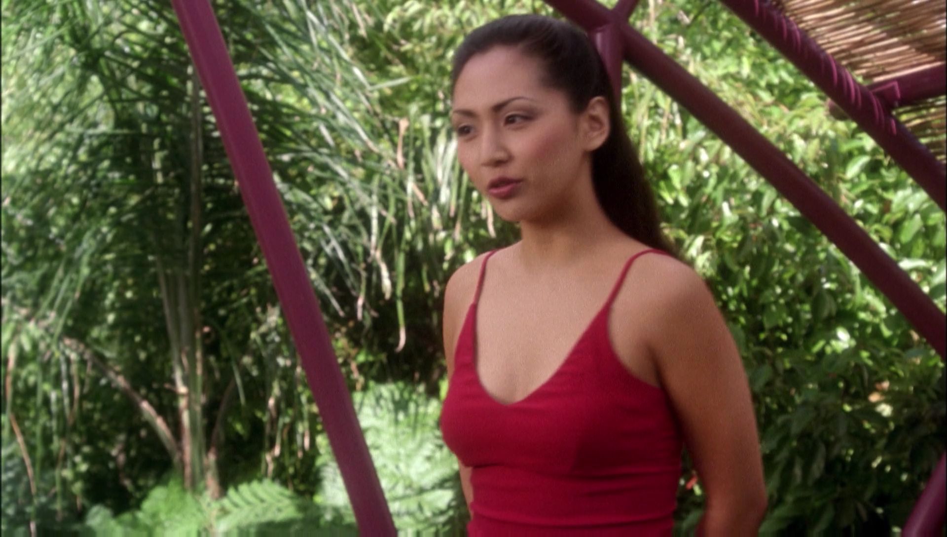 ariane179254_Enterprise_1x01-1x02_BrokenBow_0951.jpg