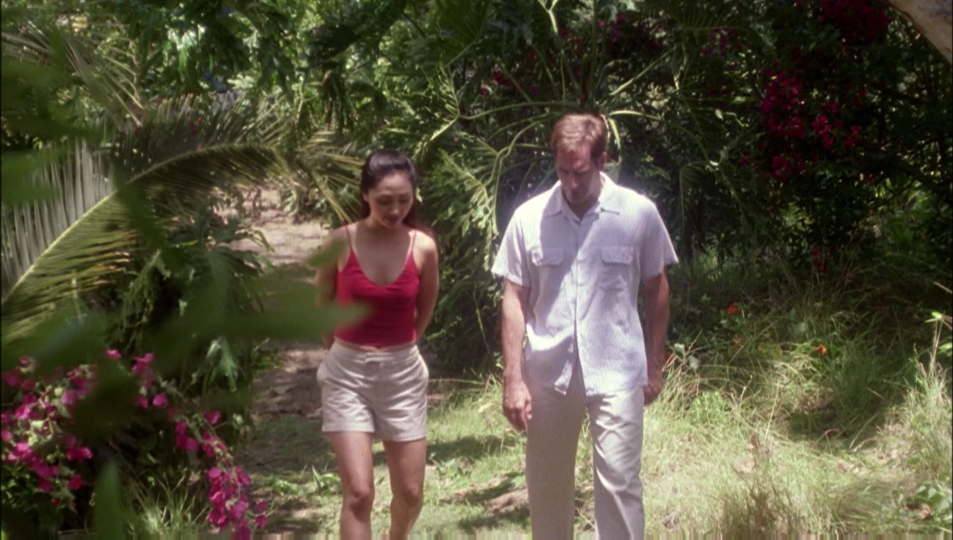 ariane179254_Enterprise_1x01-1x02_BrokenBow_0962.jpg