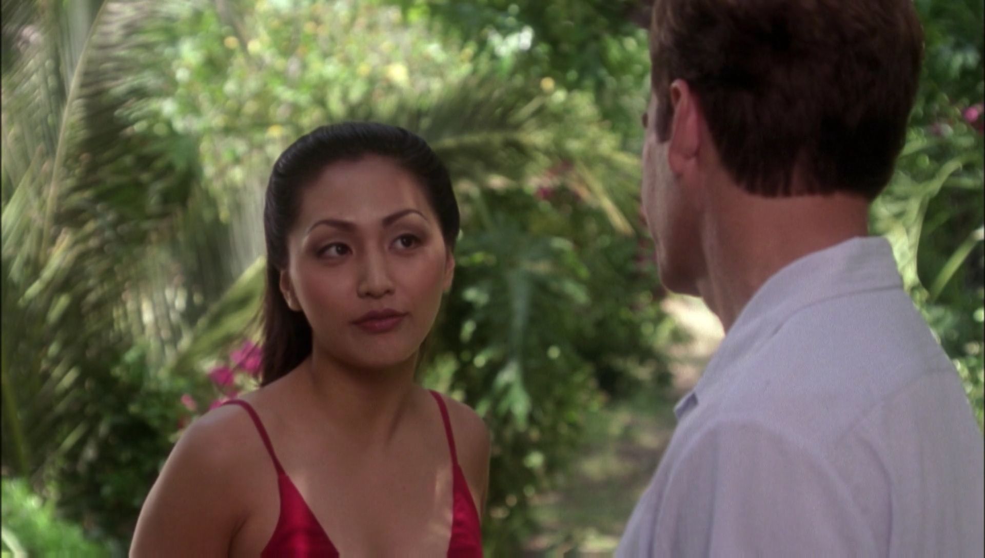 ariane179254_Enterprise_1x01-1x02_BrokenBow_0986.jpg