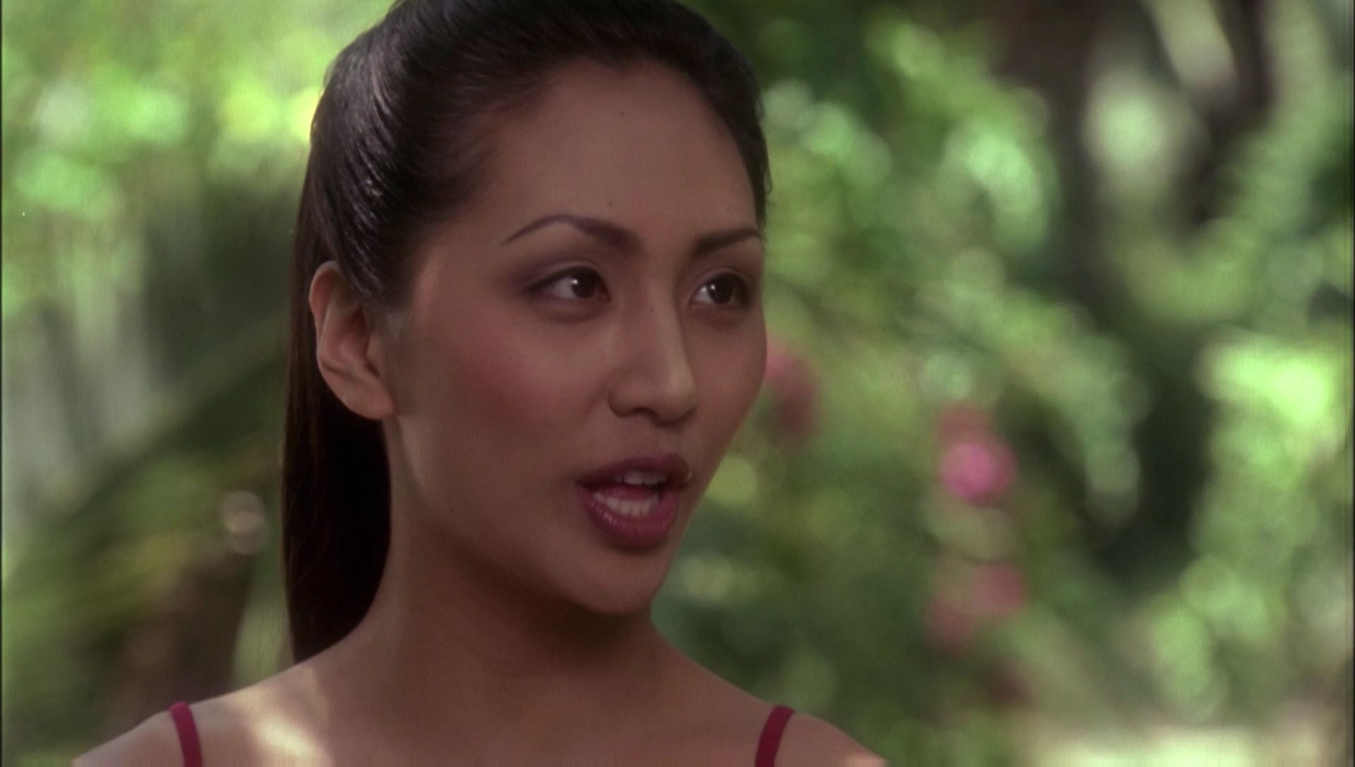 ariane179254_Enterprise_1x01-1x02_BrokenBow_0990.jpg