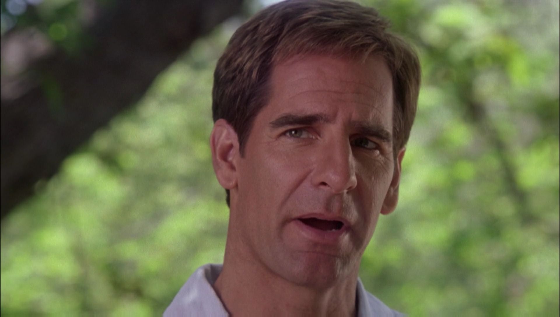 ariane179254_Enterprise_1x01-1x02_BrokenBow_1027.jpg