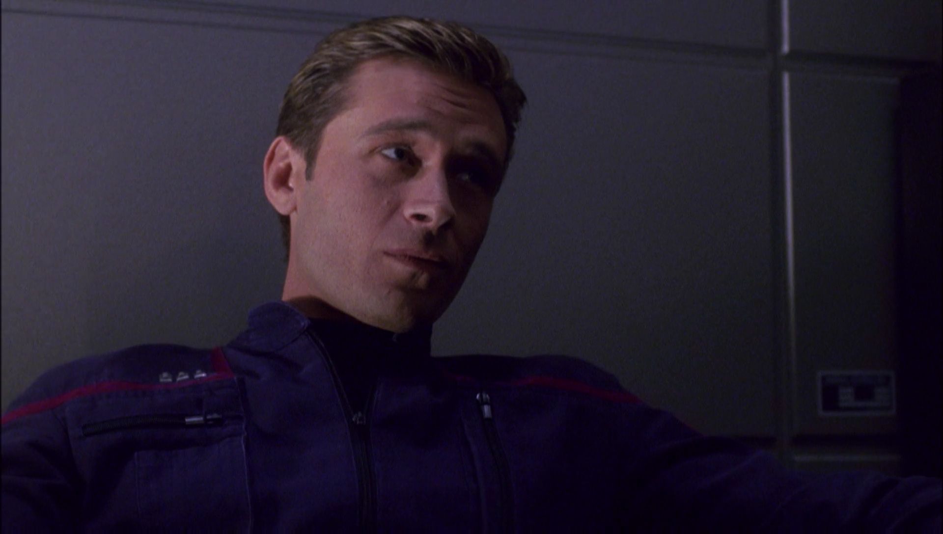 ariane179254_Enterprise_1x01-1x02_BrokenBow_1097.jpg