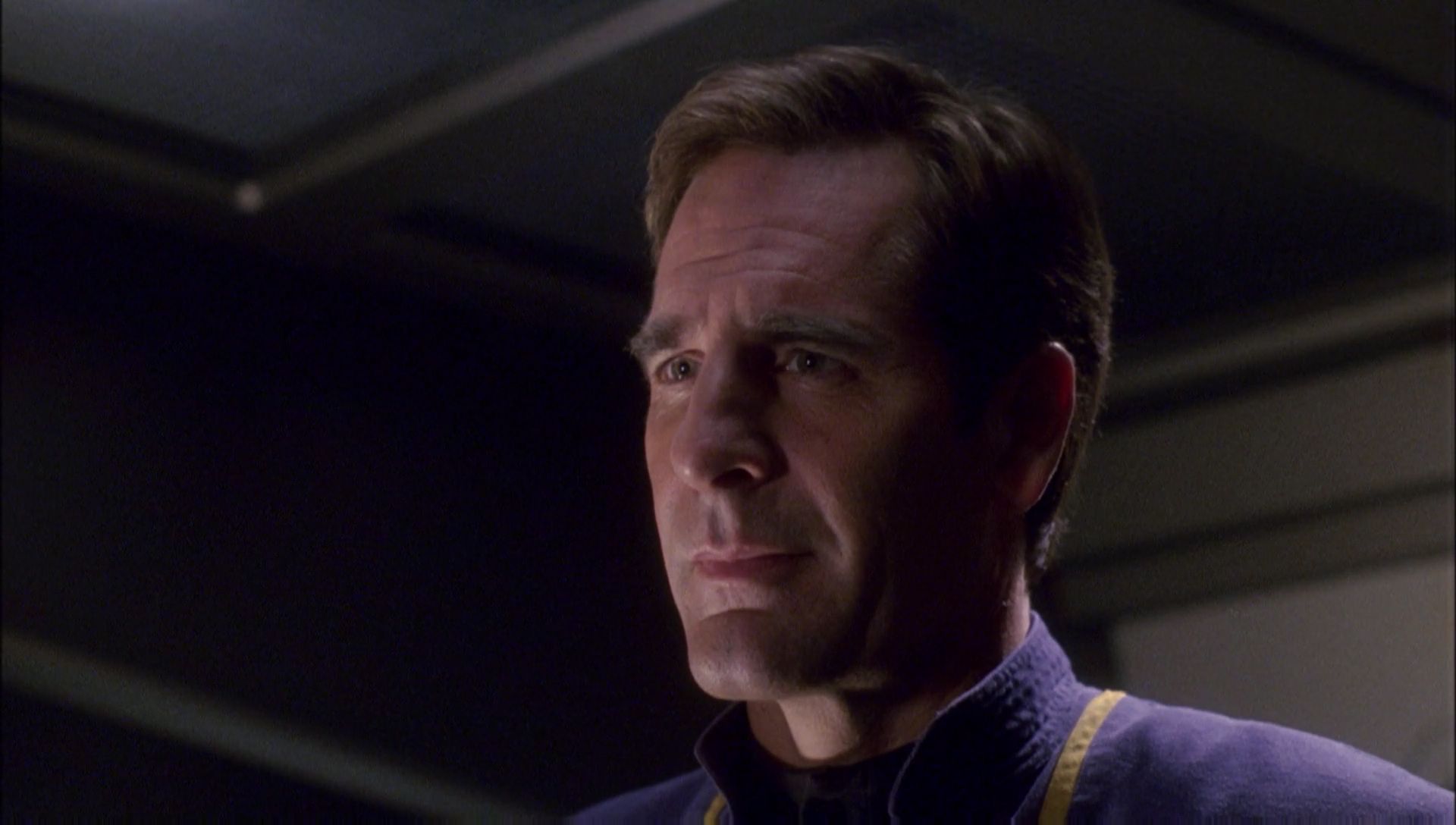 ariane179254_Enterprise_1x01-1x02_BrokenBow_1121.jpg