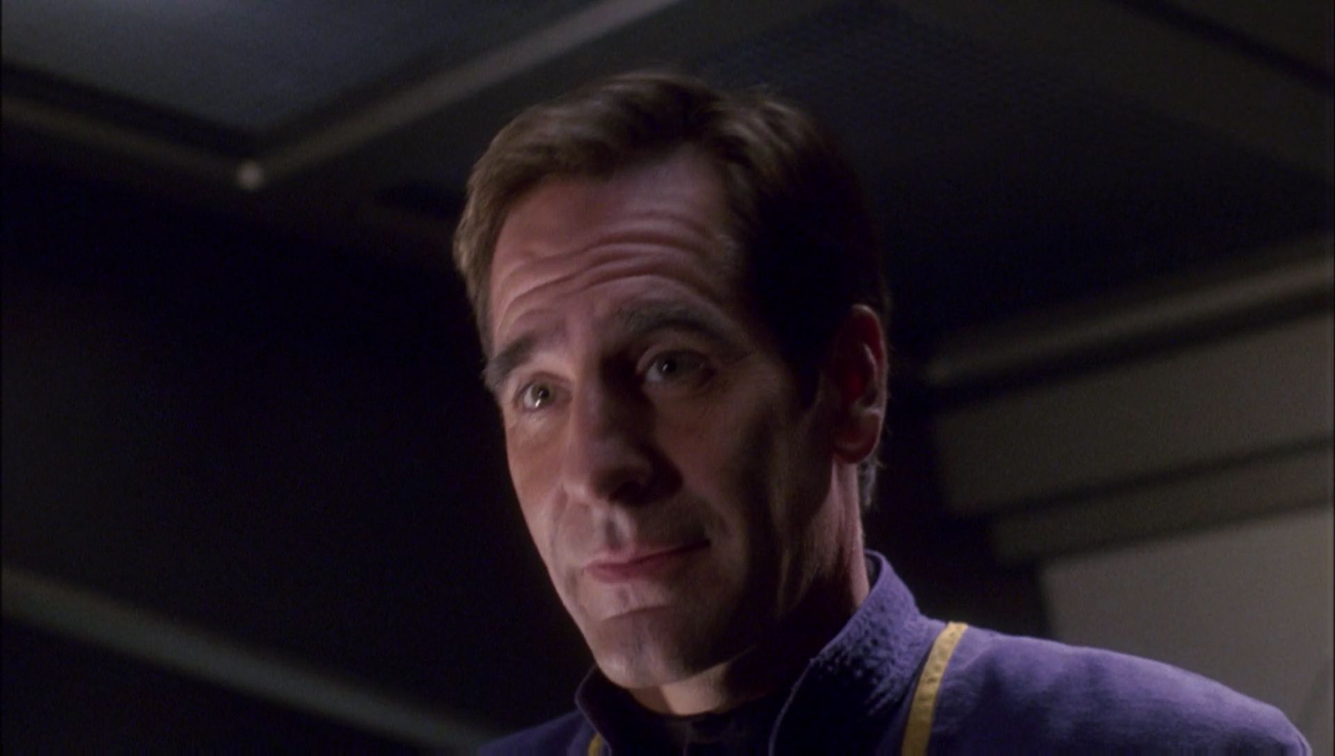 ariane179254_Enterprise_1x01-1x02_BrokenBow_1127.jpg