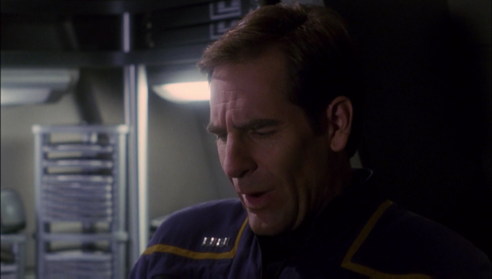 ariane179254_Enterprise_1x01-1x02_BrokenBow_1159.jpg