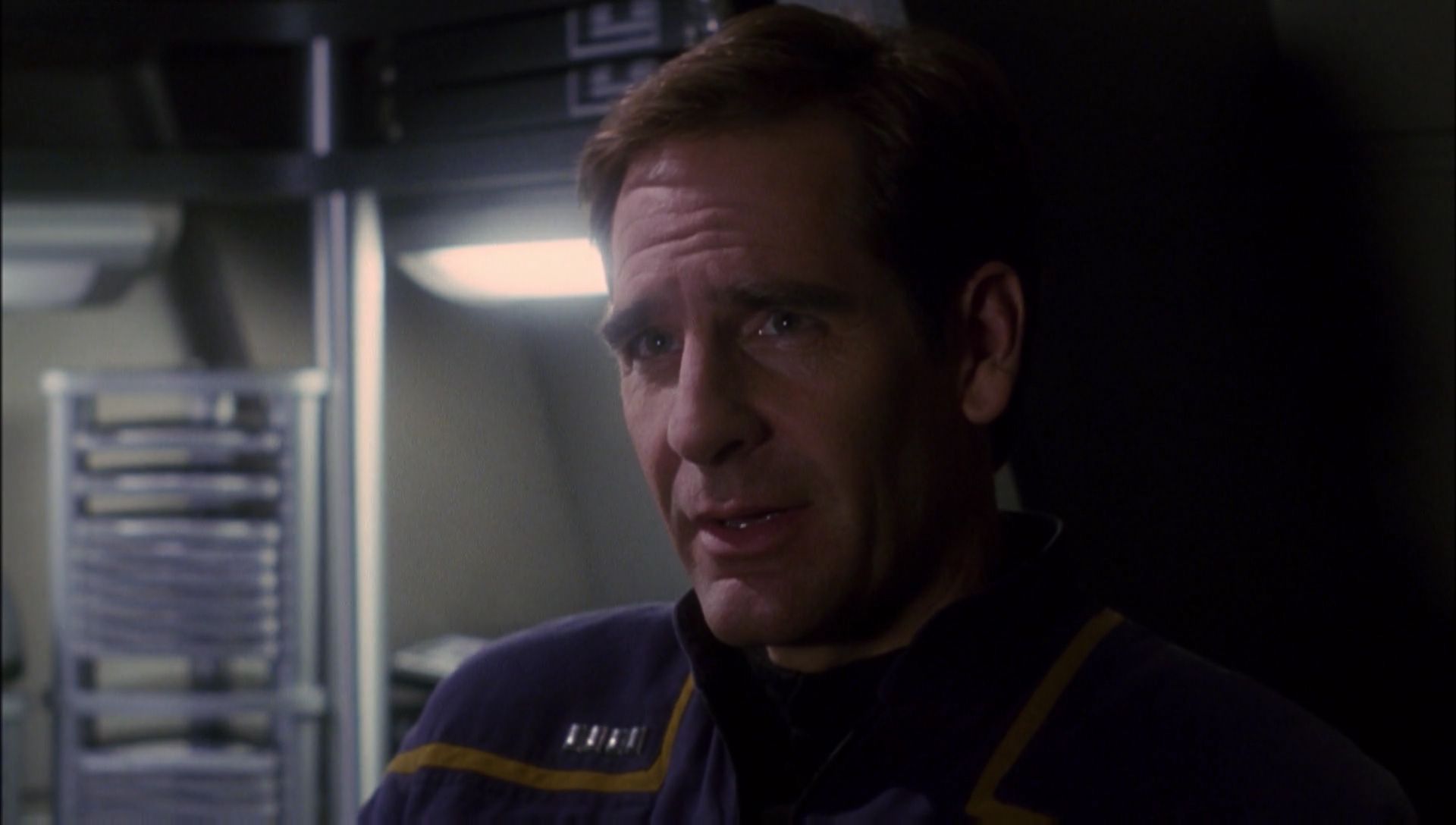 ariane179254_Enterprise_1x01-1x02_BrokenBow_1169.jpg