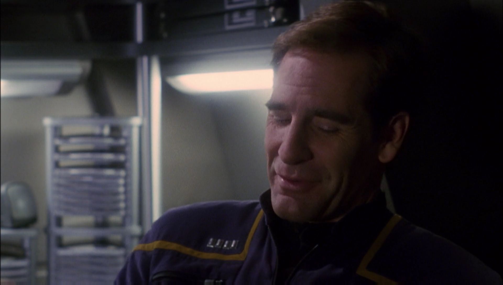 ariane179254_Enterprise_1x01-1x02_BrokenBow_1182.jpg
