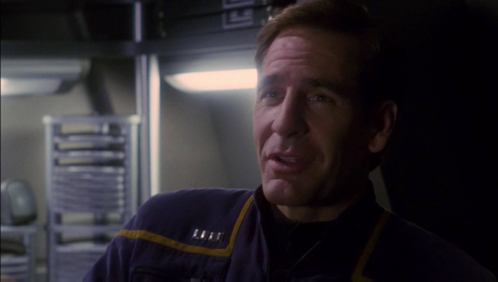 ariane179254_Enterprise_1x01-1x02_BrokenBow_1183.jpg