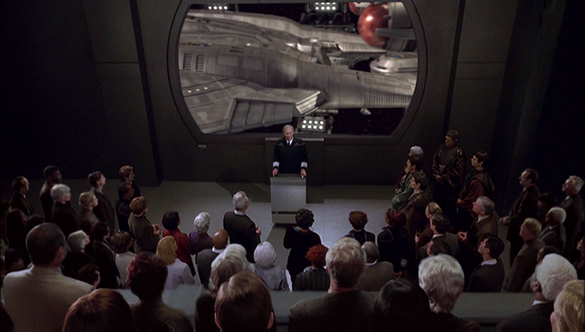 ariane179254_Enterprise_1x01-1x02_BrokenBow_1220.jpg