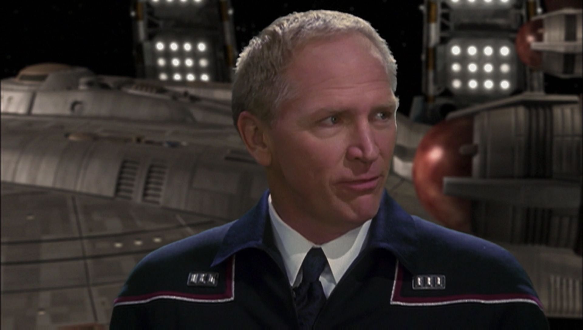 ariane179254_Enterprise_1x01-1x02_BrokenBow_1225.jpg