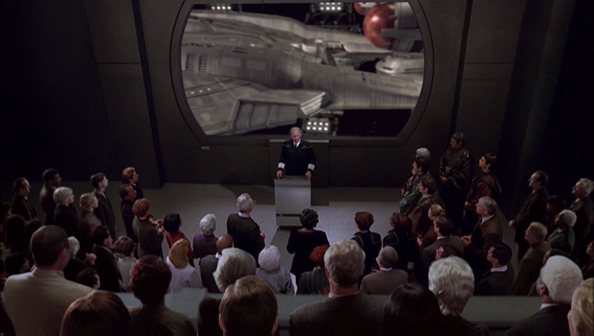 ariane179254_Enterprise_1x01-1x02_BrokenBow_1291.jpg