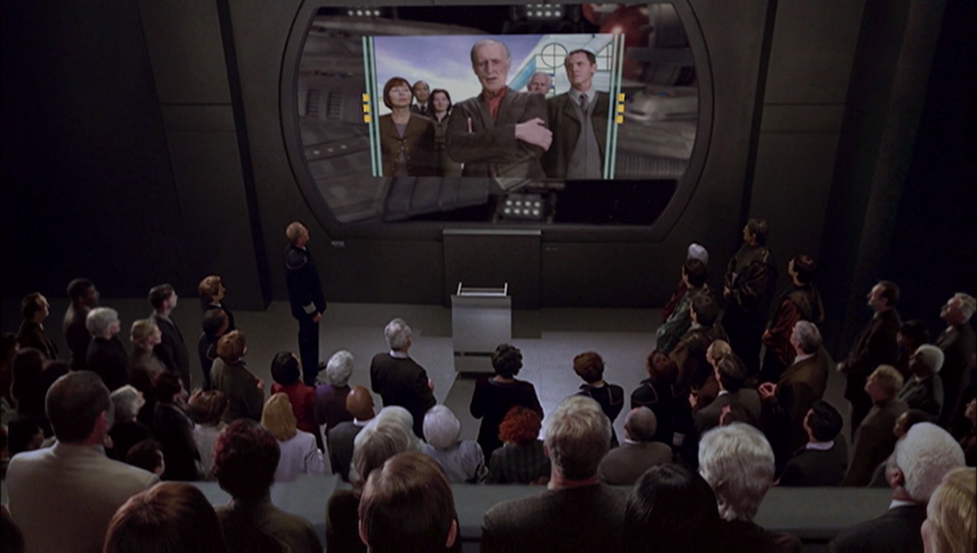 ariane179254_Enterprise_1x01-1x02_BrokenBow_1307.jpg