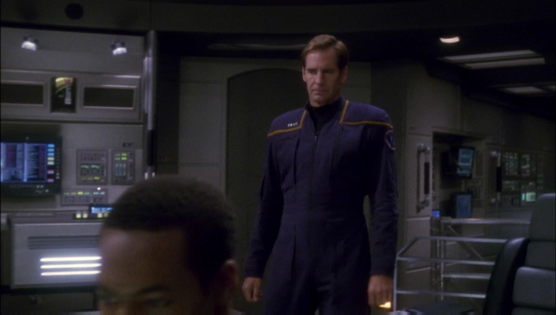 ariane179254_Enterprise_1x01-1x02_BrokenBow_1321.jpg
