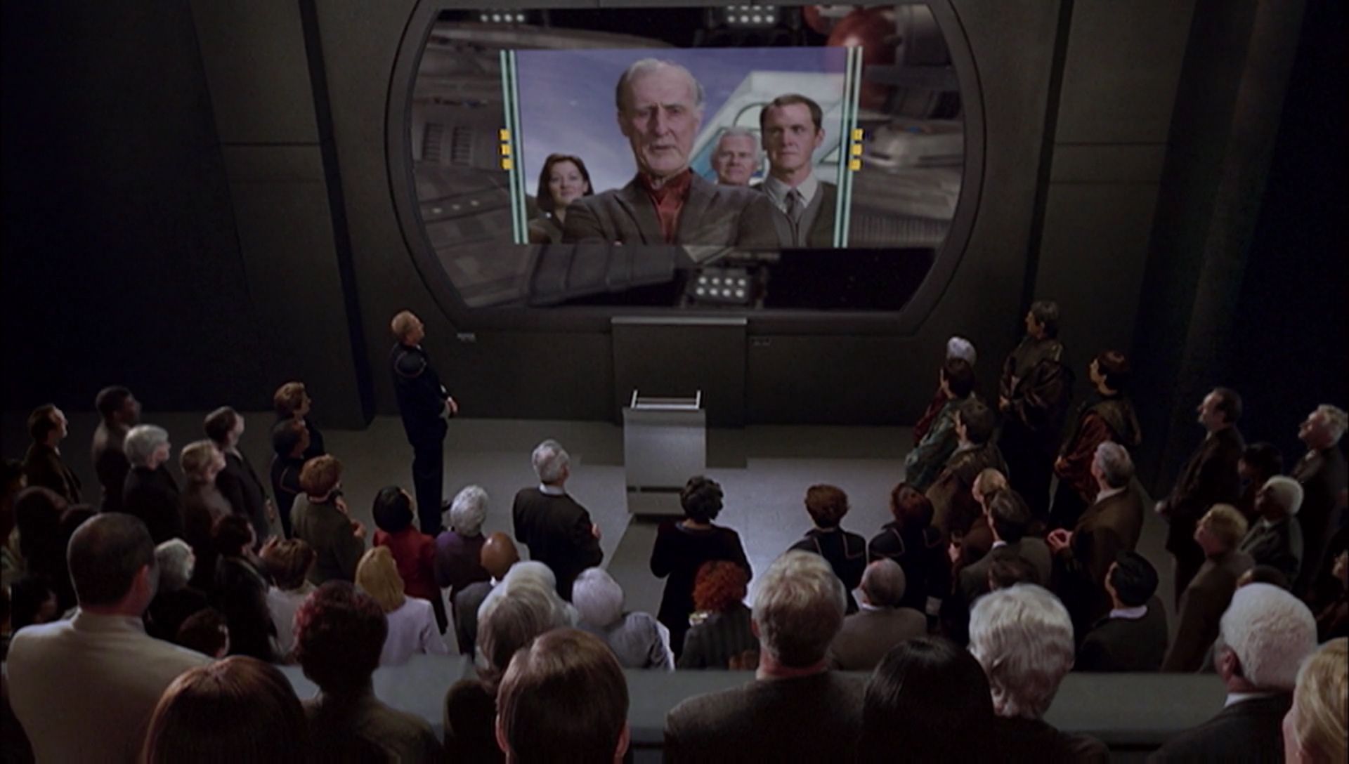 ariane179254_Enterprise_1x01-1x02_BrokenBow_1334.jpg