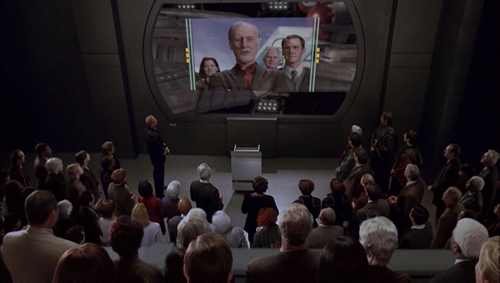ariane179254_Enterprise_1x01-1x02_BrokenBow_1335.jpg