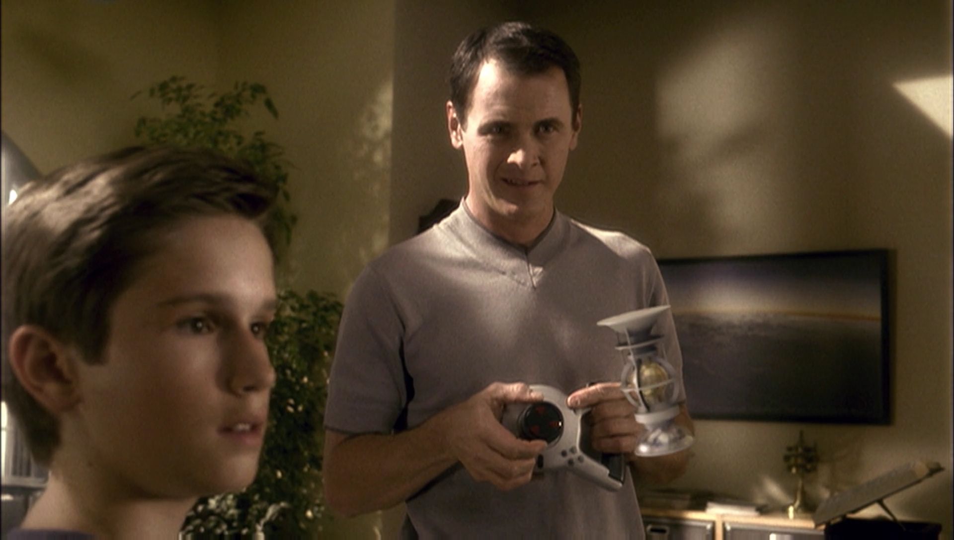 ariane179254_Enterprise_1x01-1x02_BrokenBow_1344.jpg