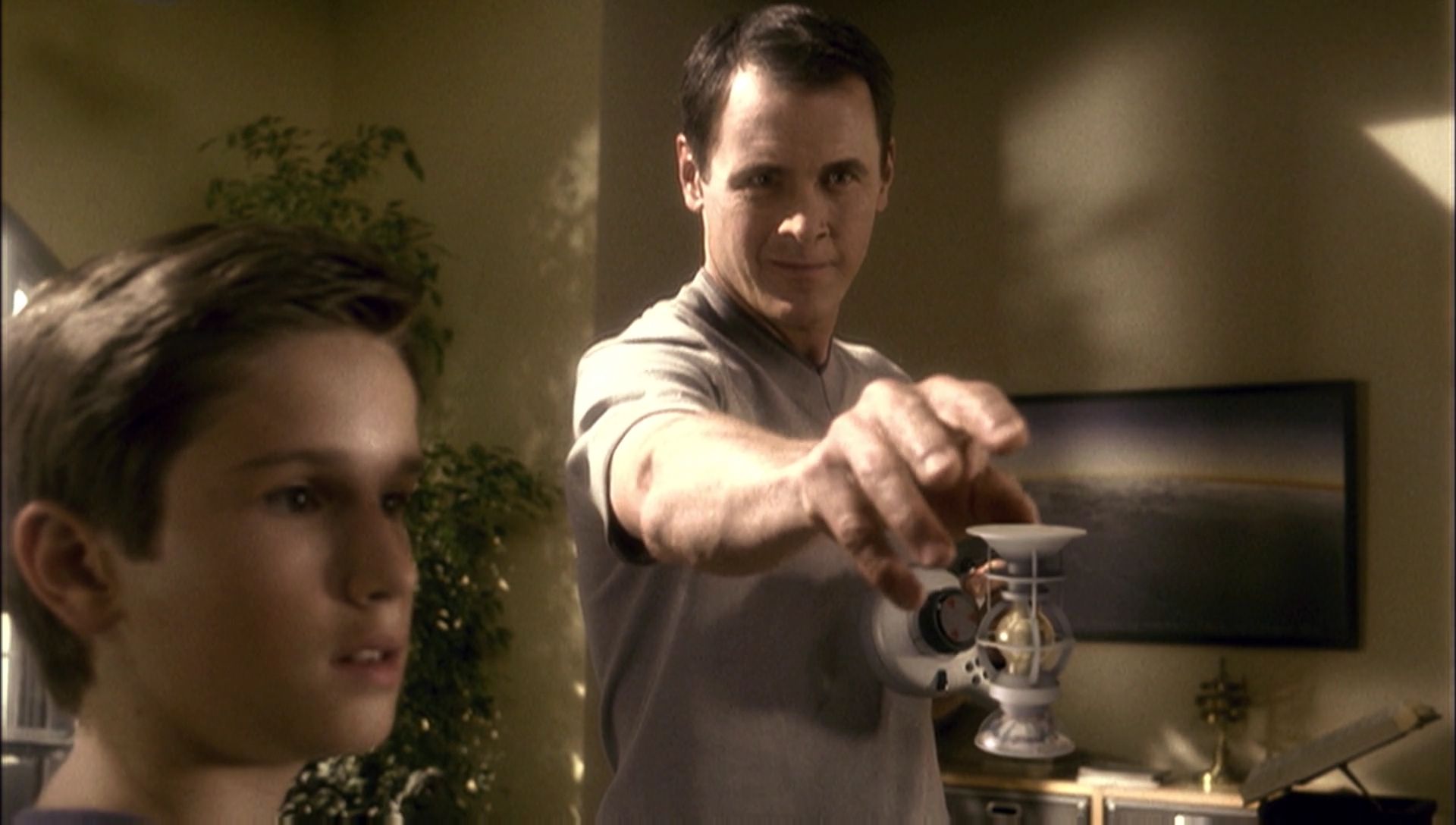 ariane179254_Enterprise_1x01-1x02_BrokenBow_1346.jpg