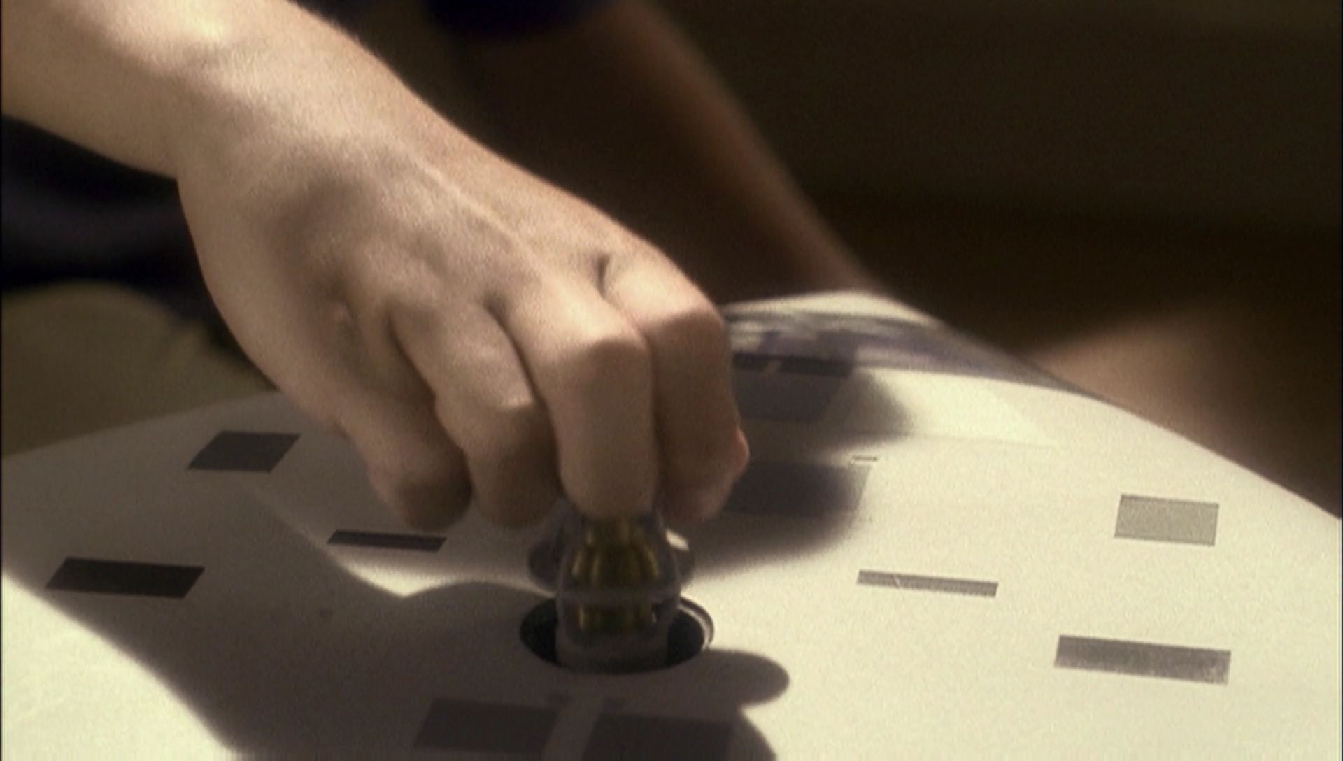 ariane179254_Enterprise_1x01-1x02_BrokenBow_1355.jpg