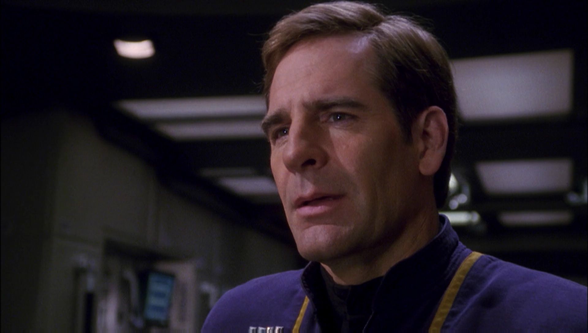 ariane179254_Enterprise_1x01-1x02_BrokenBow_1360.jpg
