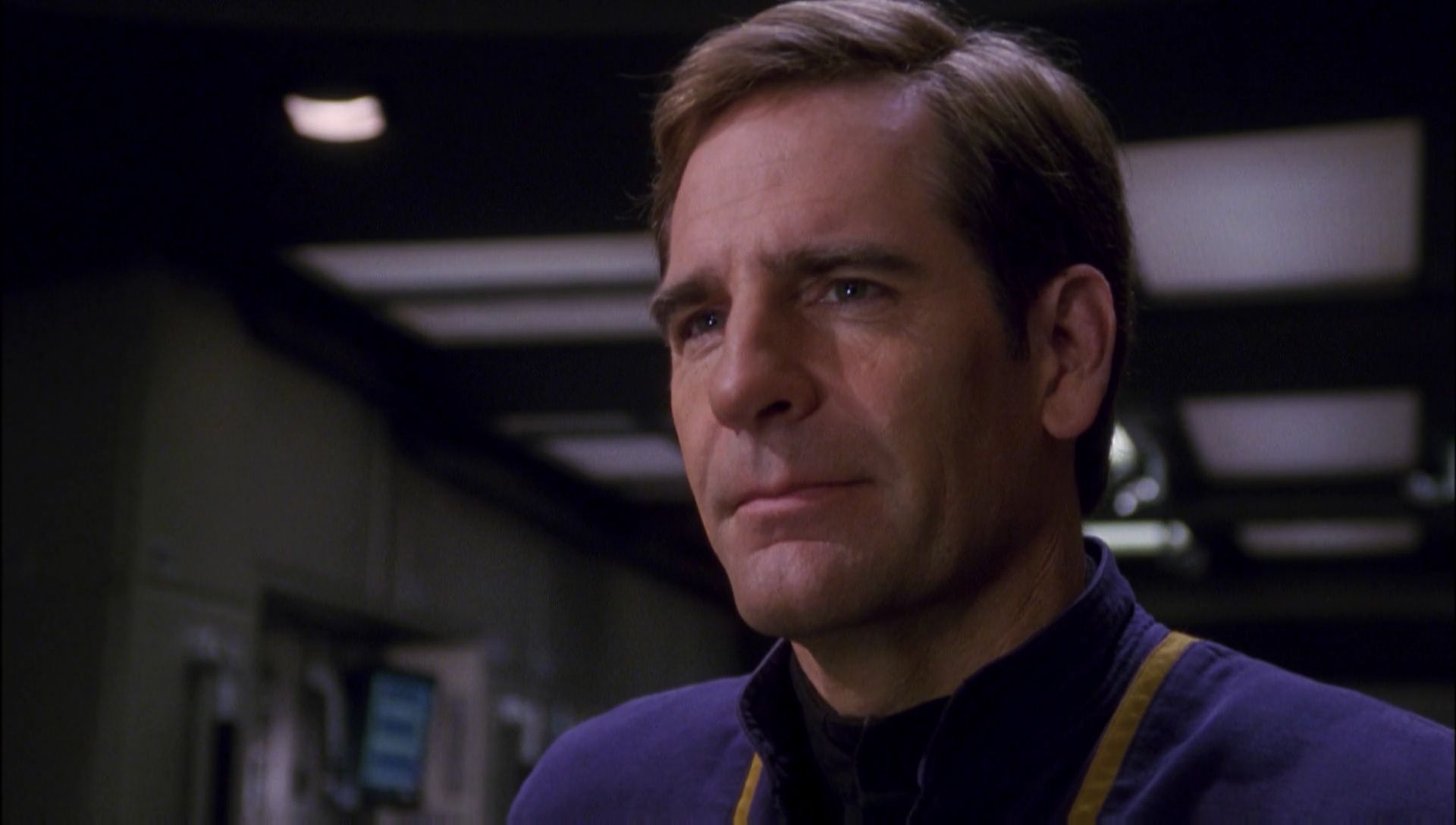 ariane179254_Enterprise_1x01-1x02_BrokenBow_1363.jpg