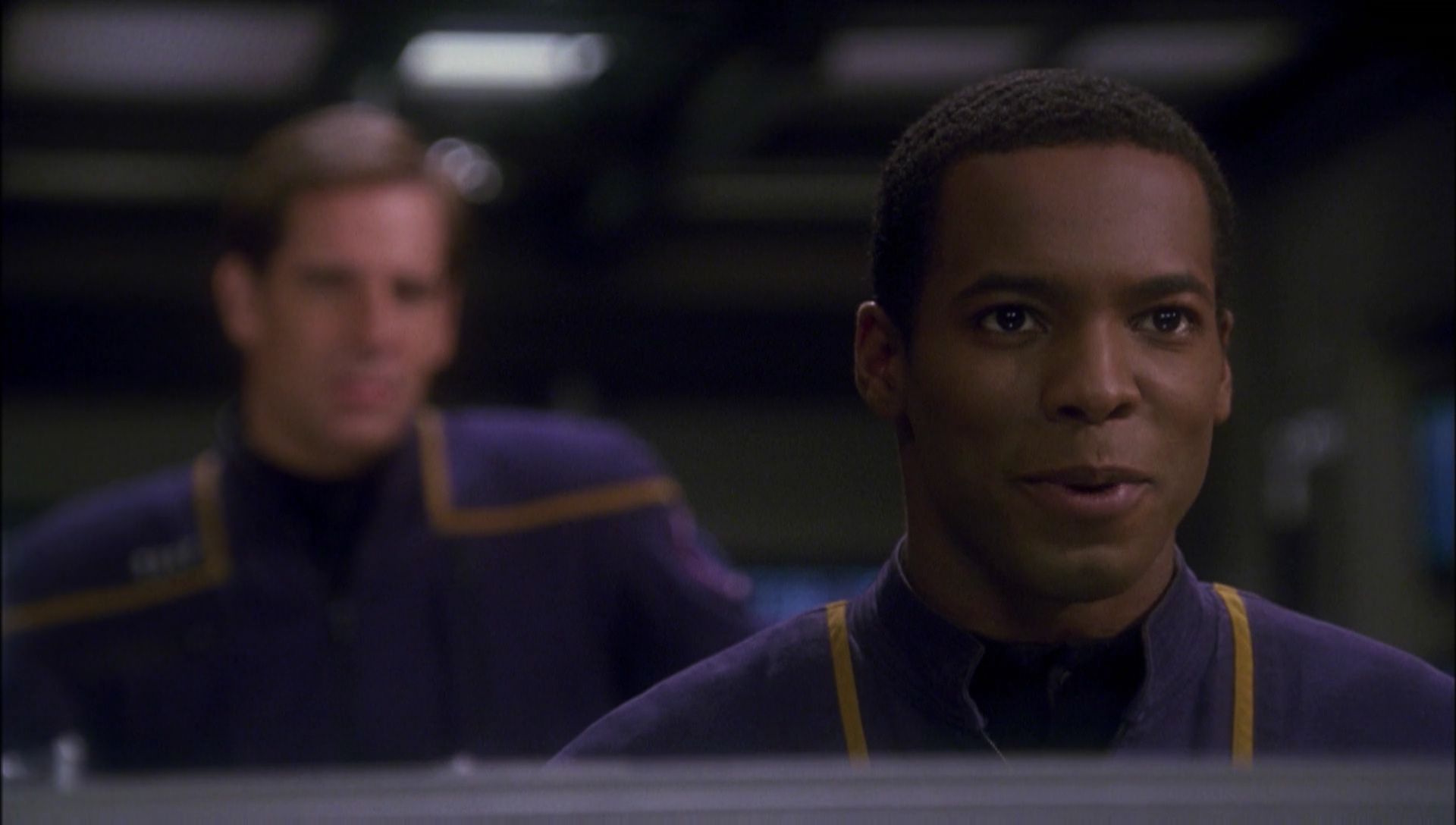 ariane179254_Enterprise_1x01-1x02_BrokenBow_1405.jpg