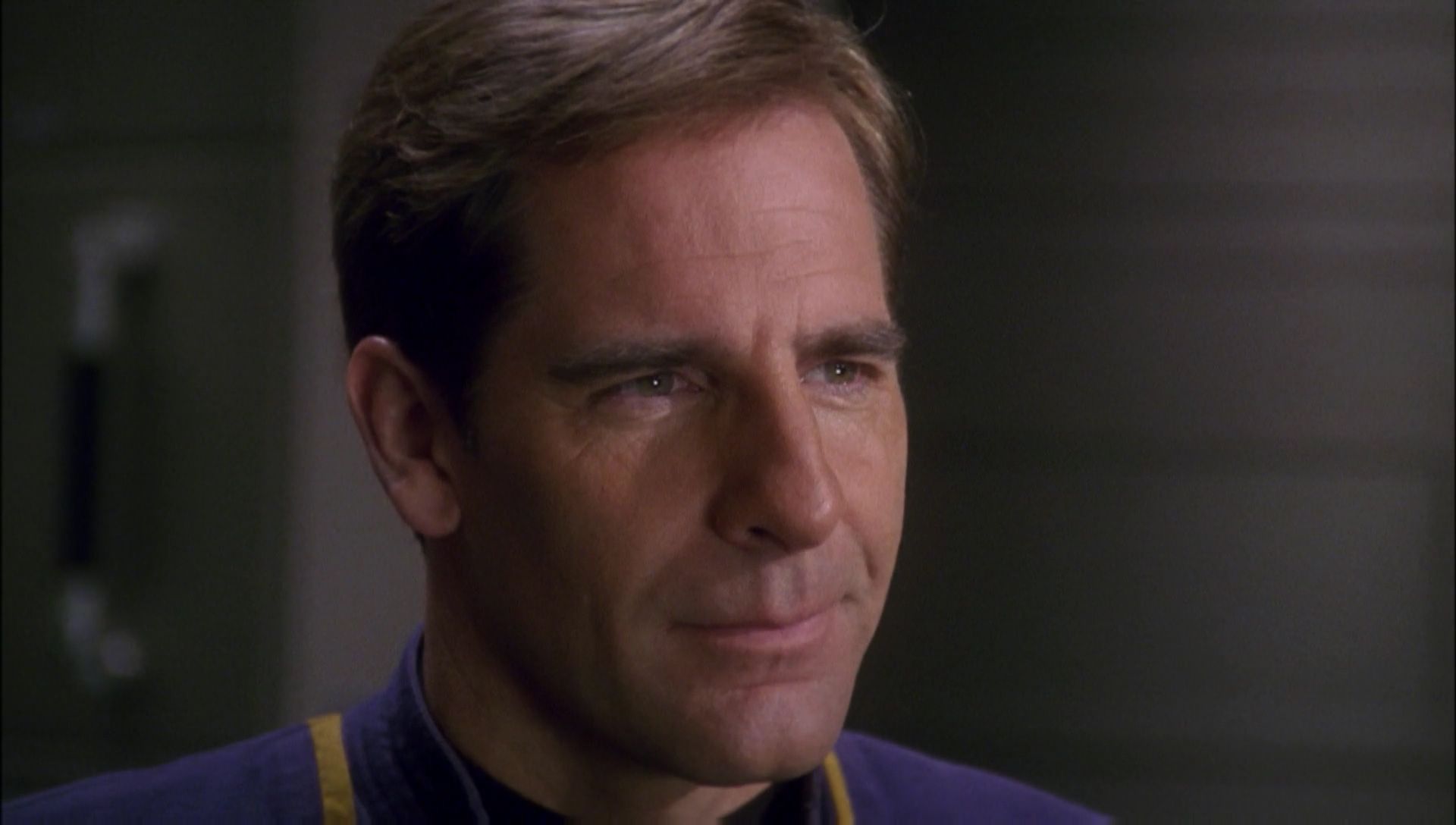 ariane179254_Enterprise_1x01-1x02_BrokenBow_1414.jpg