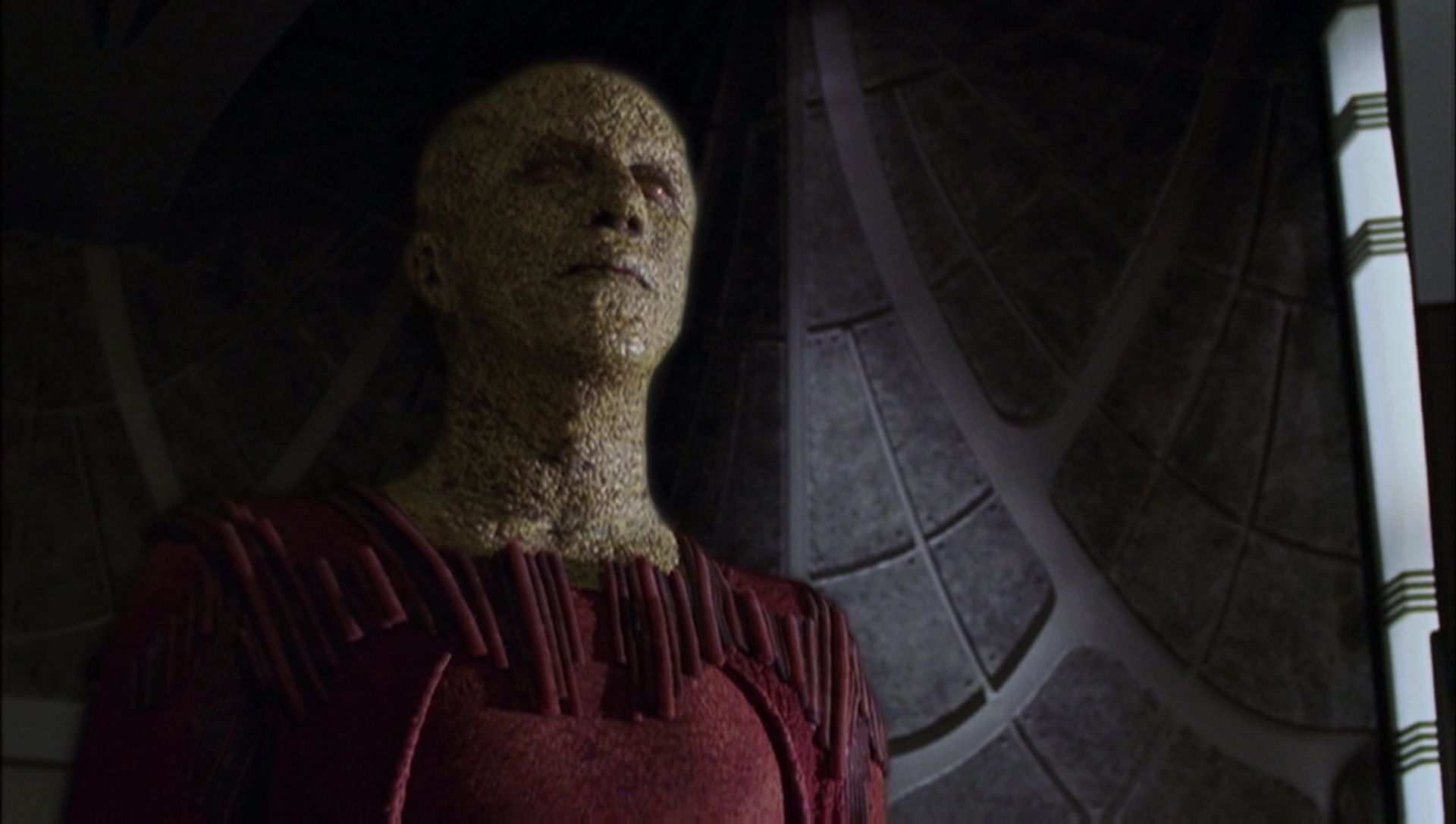 ariane179254_Enterprise_1x01-1x02_BrokenBow_1446.jpg