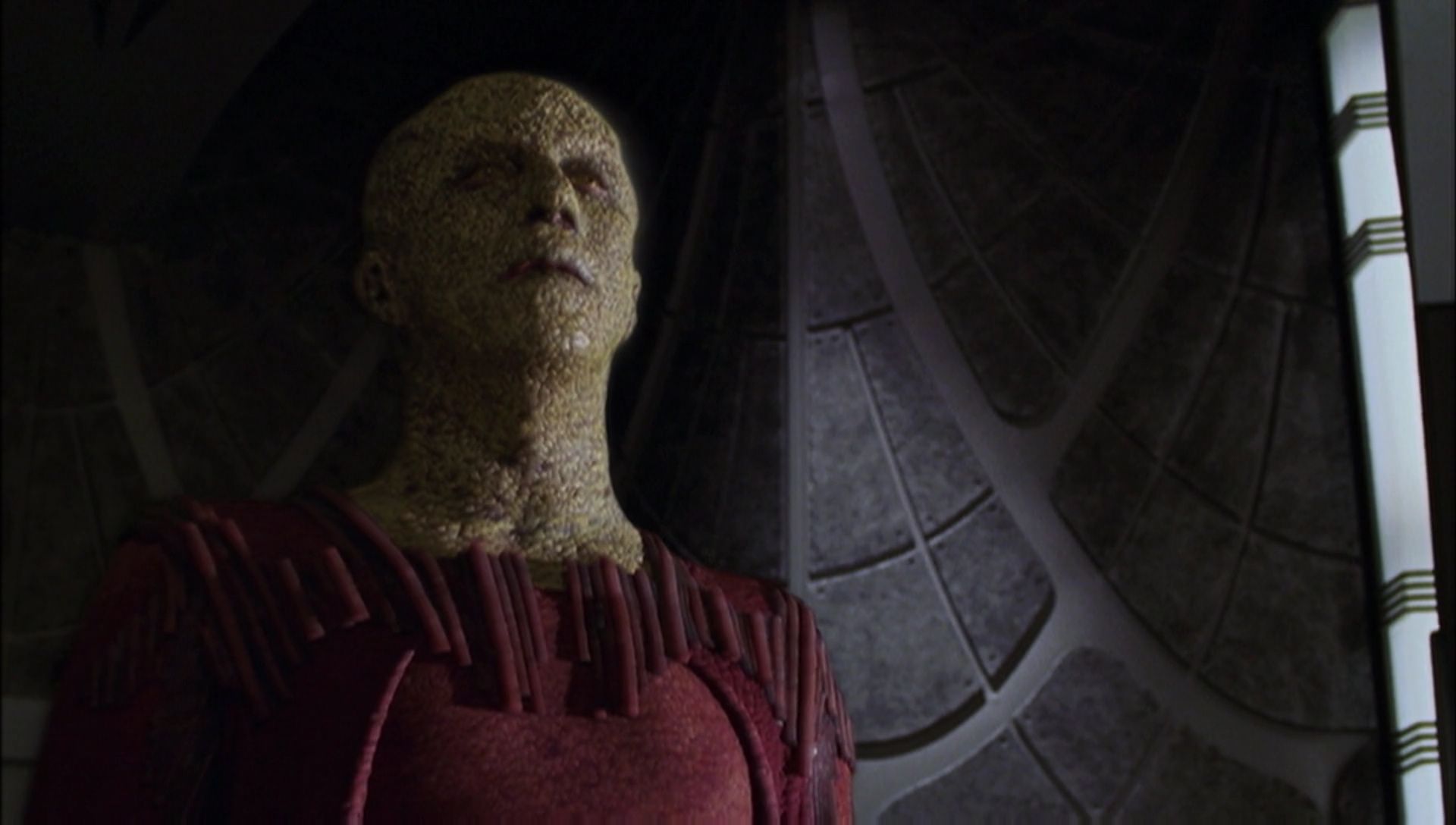 ariane179254_Enterprise_1x01-1x02_BrokenBow_1454.jpg