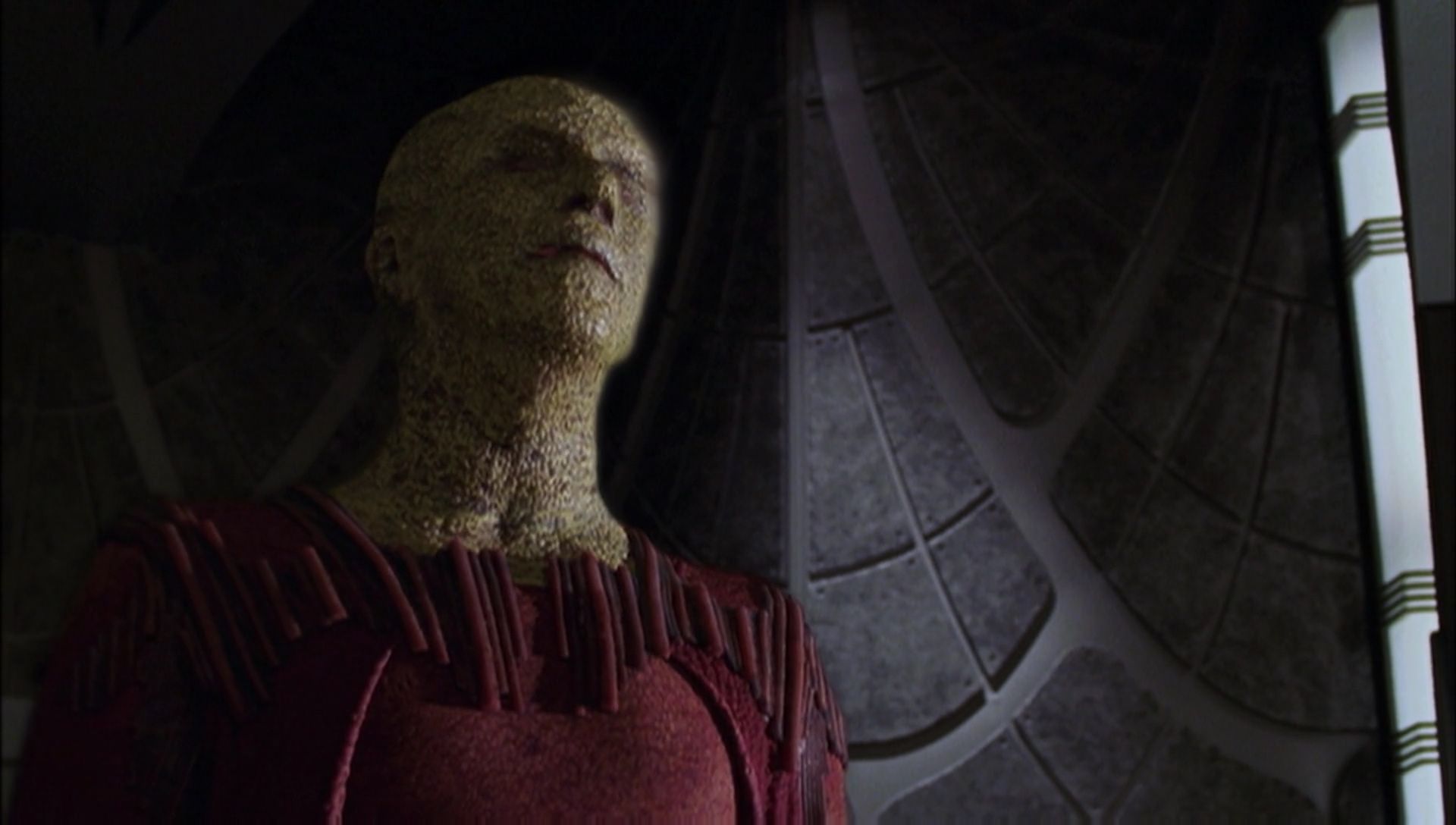 ariane179254_Enterprise_1x01-1x02_BrokenBow_1456.jpg