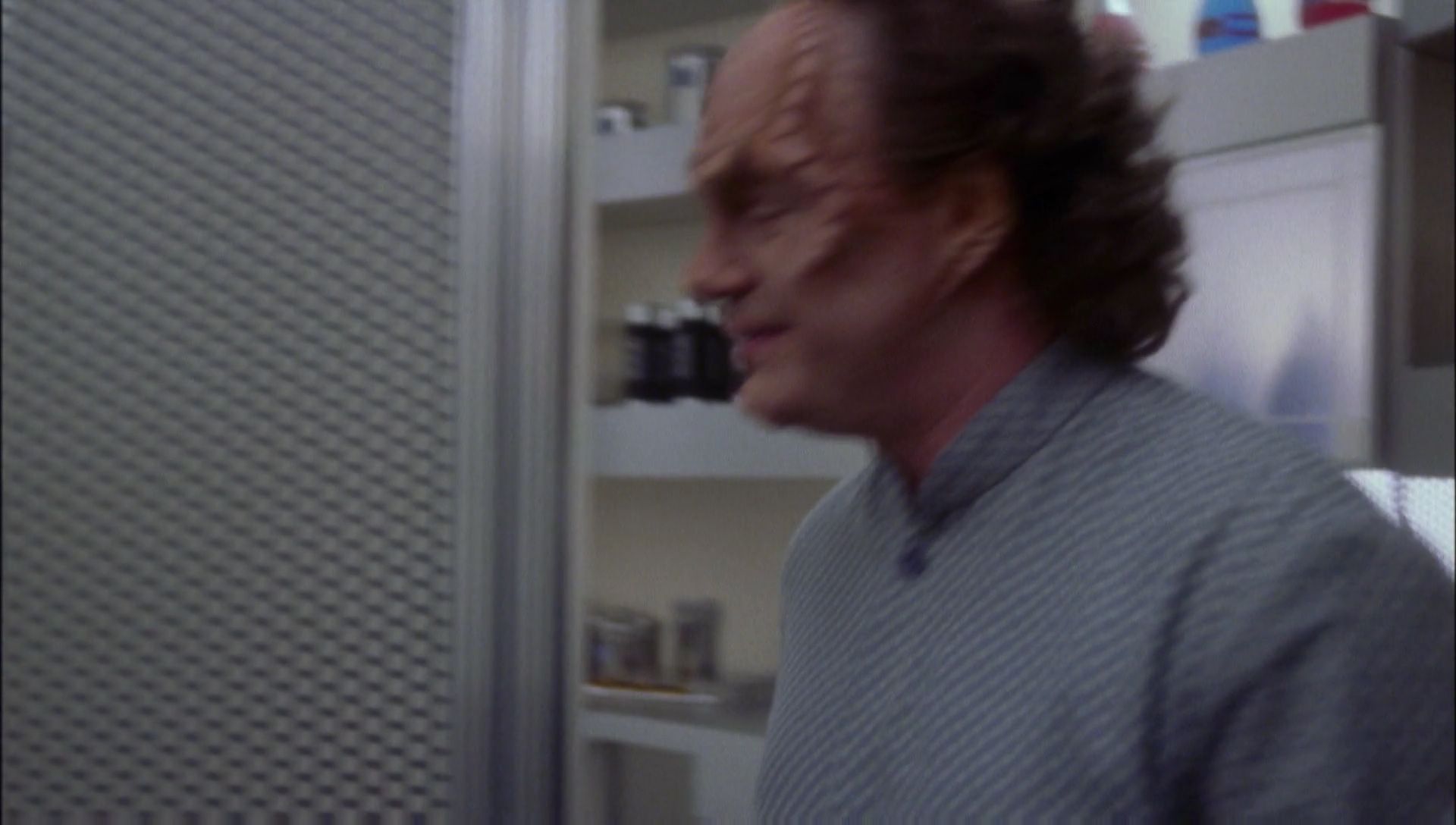 ariane179254_Enterprise_1x01-1x02_BrokenBow_1507.jpg