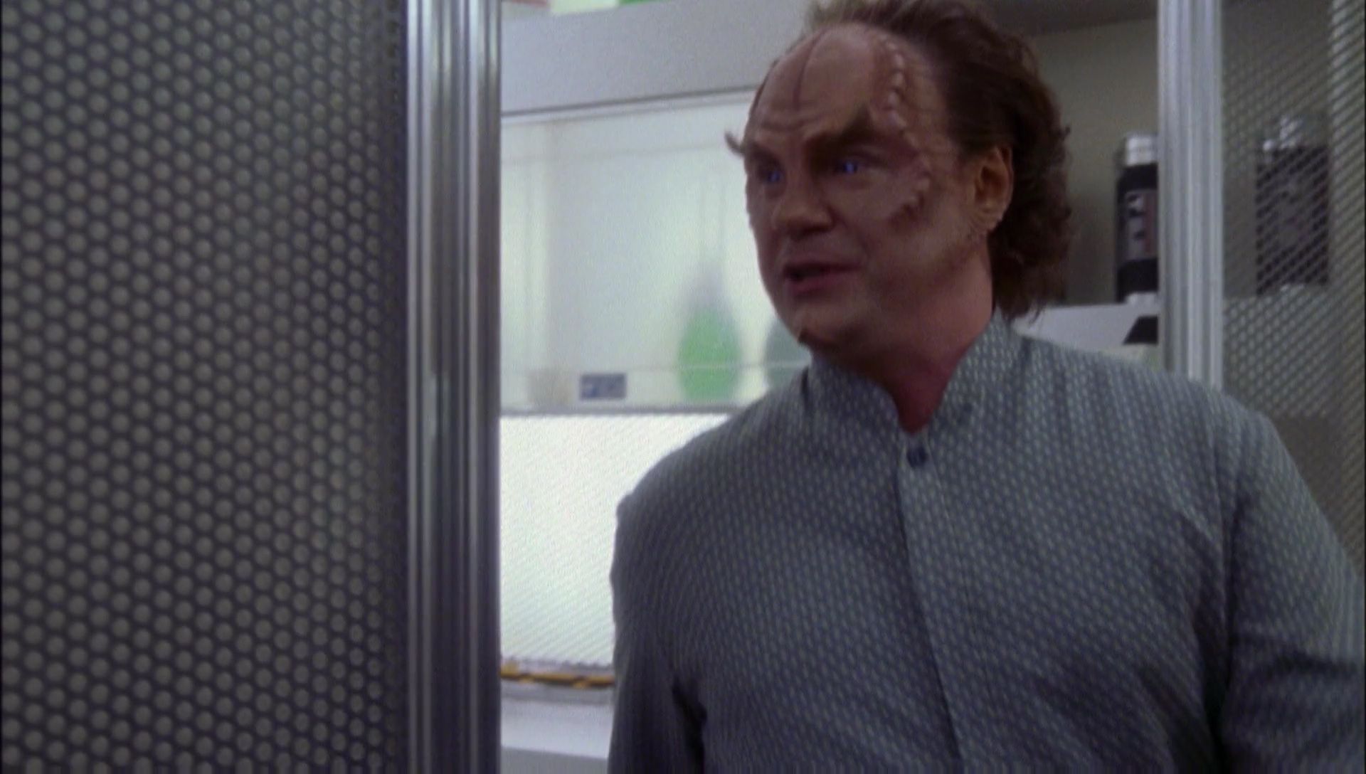ariane179254_Enterprise_1x01-1x02_BrokenBow_1552.jpg