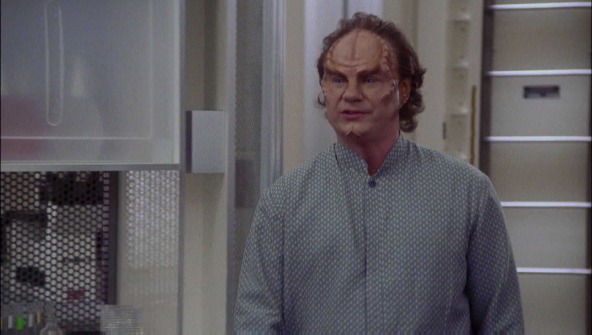 ariane179254_Enterprise_1x01-1x02_BrokenBow_1563.jpg