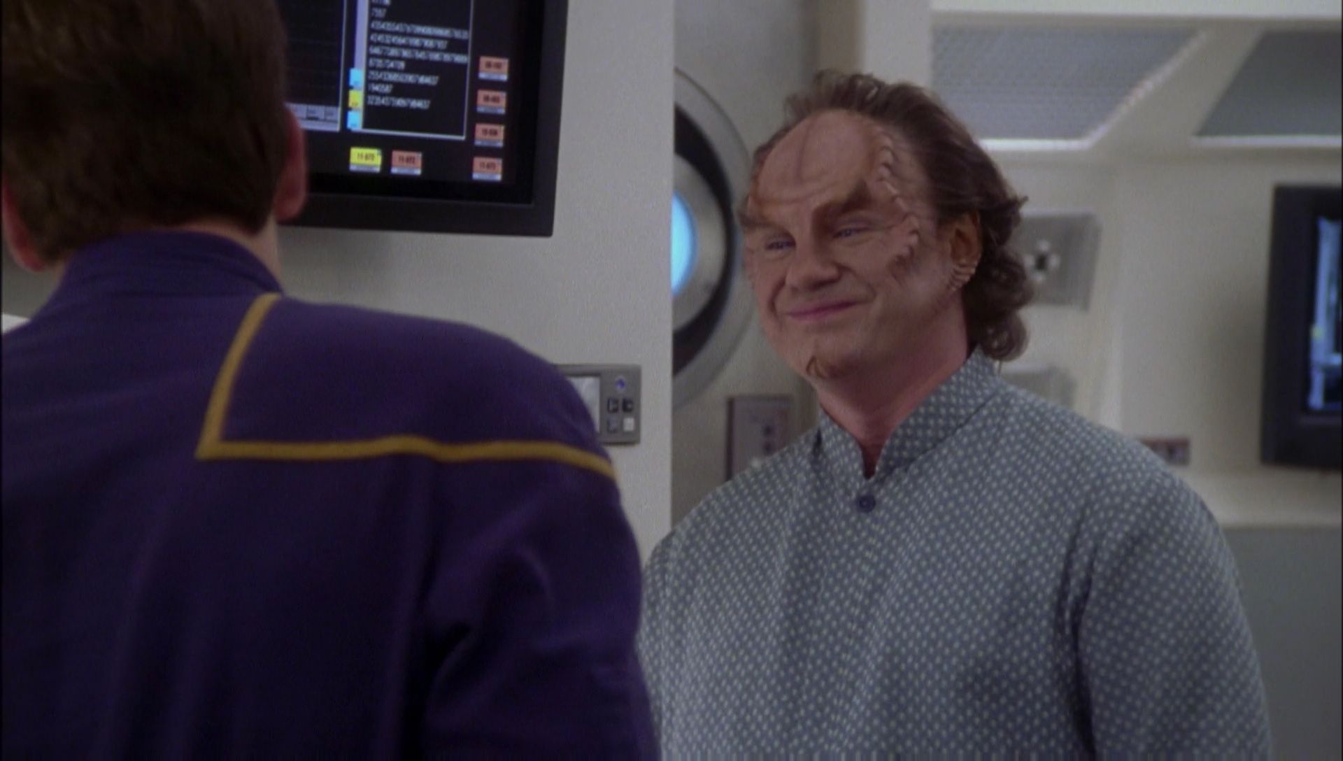 ariane179254_Enterprise_1x01-1x02_BrokenBow_1571.jpg