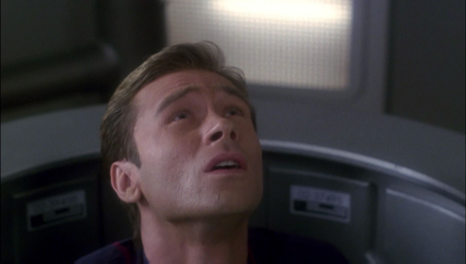 ariane179254_Enterprise_1x01-1x02_BrokenBow_1622.jpg
