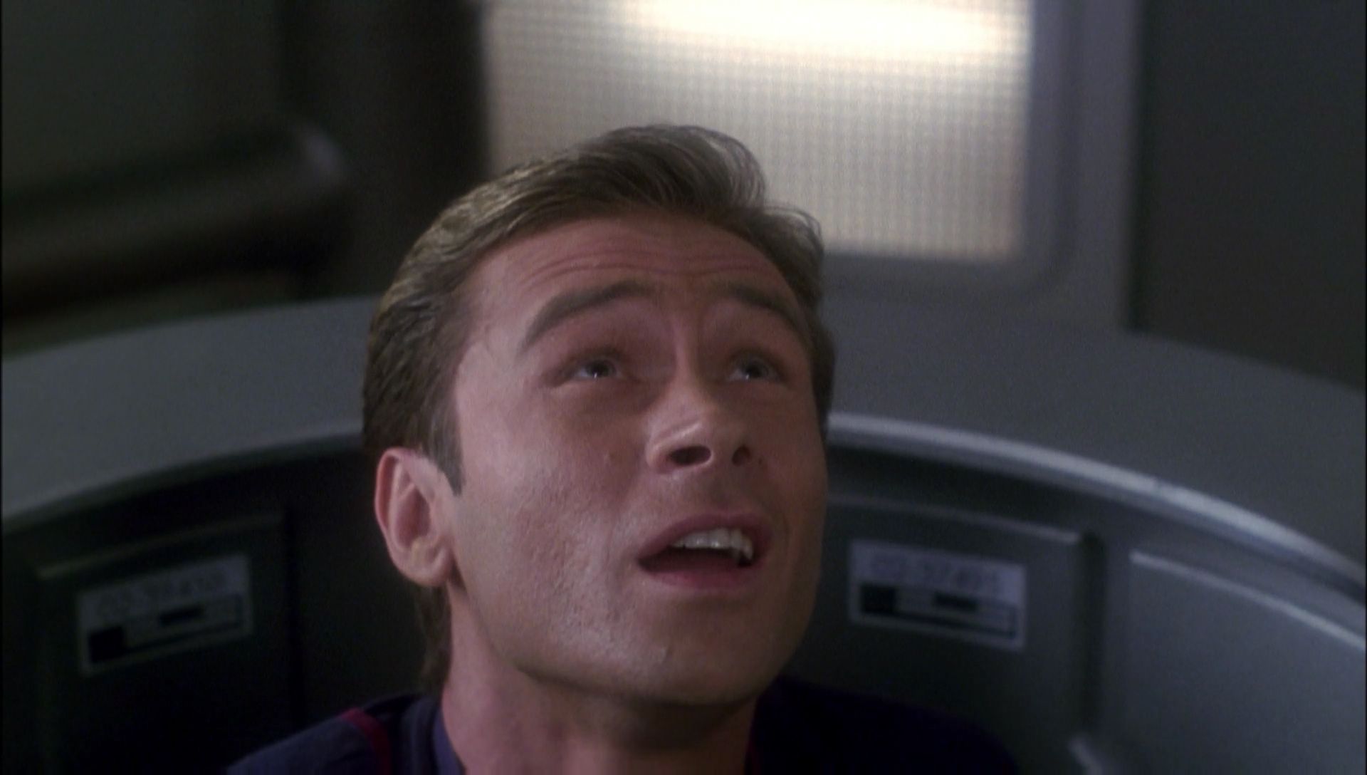 ariane179254_Enterprise_1x01-1x02_BrokenBow_1629.jpg
