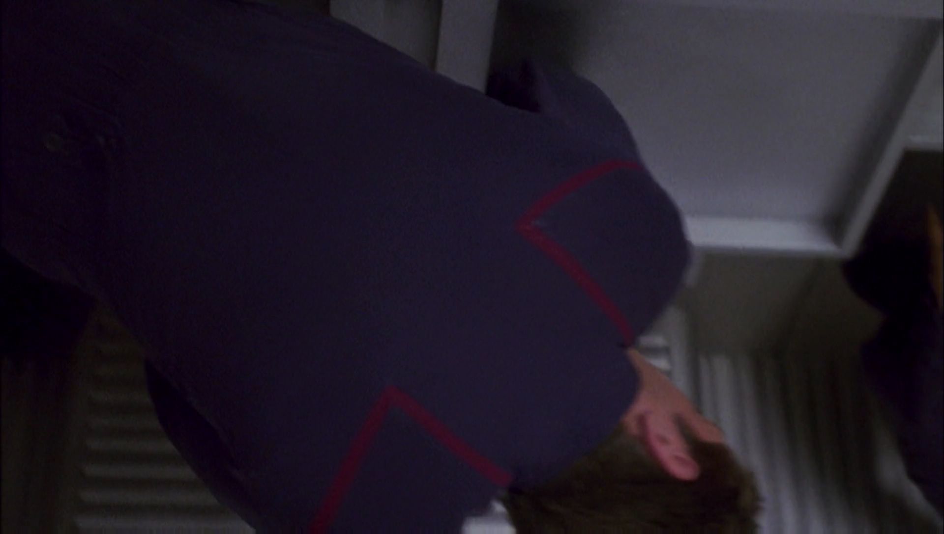 ariane179254_Enterprise_1x01-1x02_BrokenBow_1671.jpg