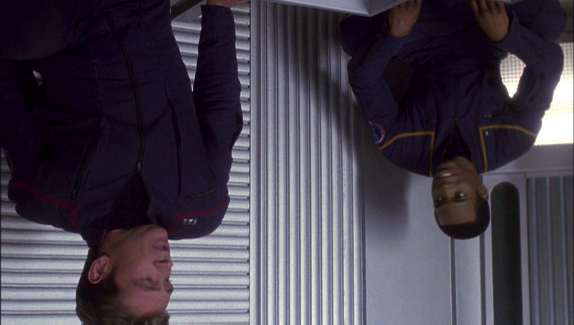 ariane179254_Enterprise_1x01-1x02_BrokenBow_1683.jpg