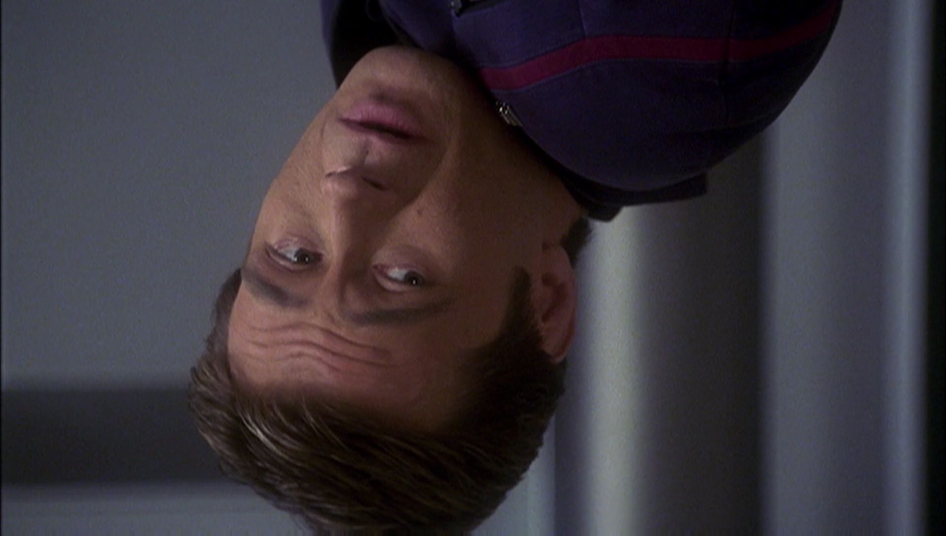 ariane179254_Enterprise_1x01-1x02_BrokenBow_1712.jpg