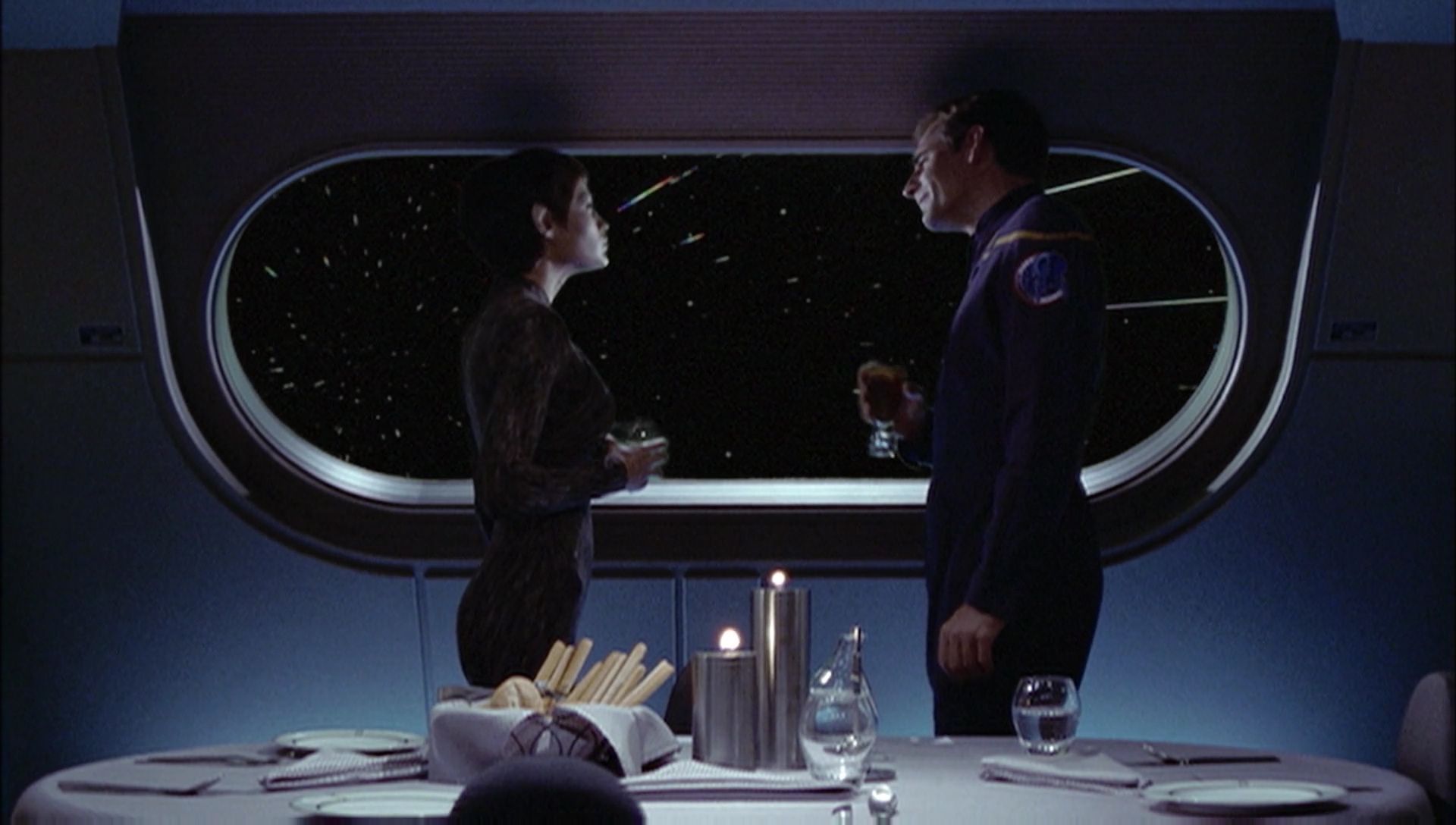 ariane179254_Enterprise_1x01-1x02_BrokenBow_1742.jpg