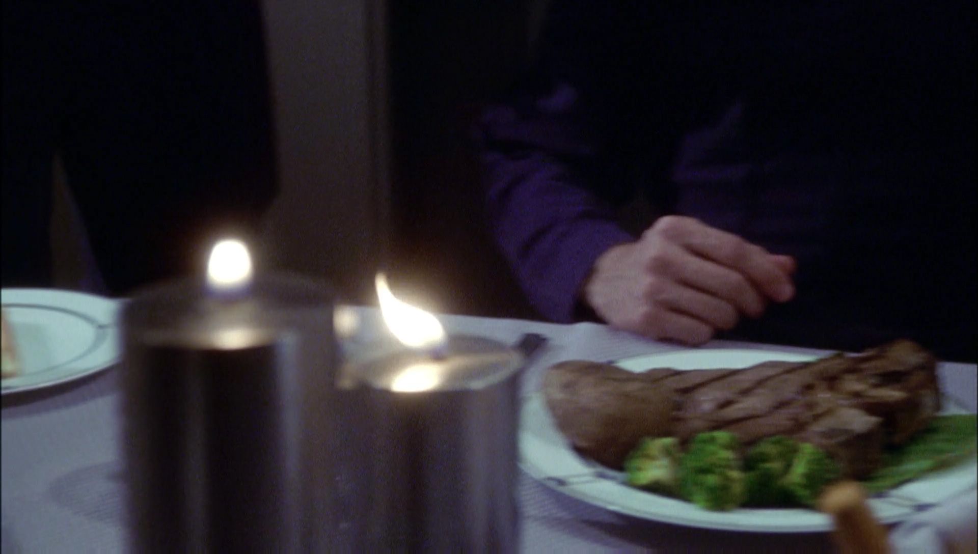 ariane179254_Enterprise_1x01-1x02_BrokenBow_1820.jpg